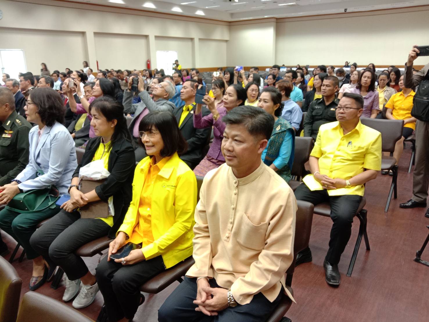 ? พช.ขอนแก่น ร่วมพิธีมอบเงินบริจาคช่วยเหลือผู้ติดเชื้อไวรัสโคโรน่า สายพันธุ์ใหม่ 2019 ในสาธารณรัฐประชาชนจีน ?