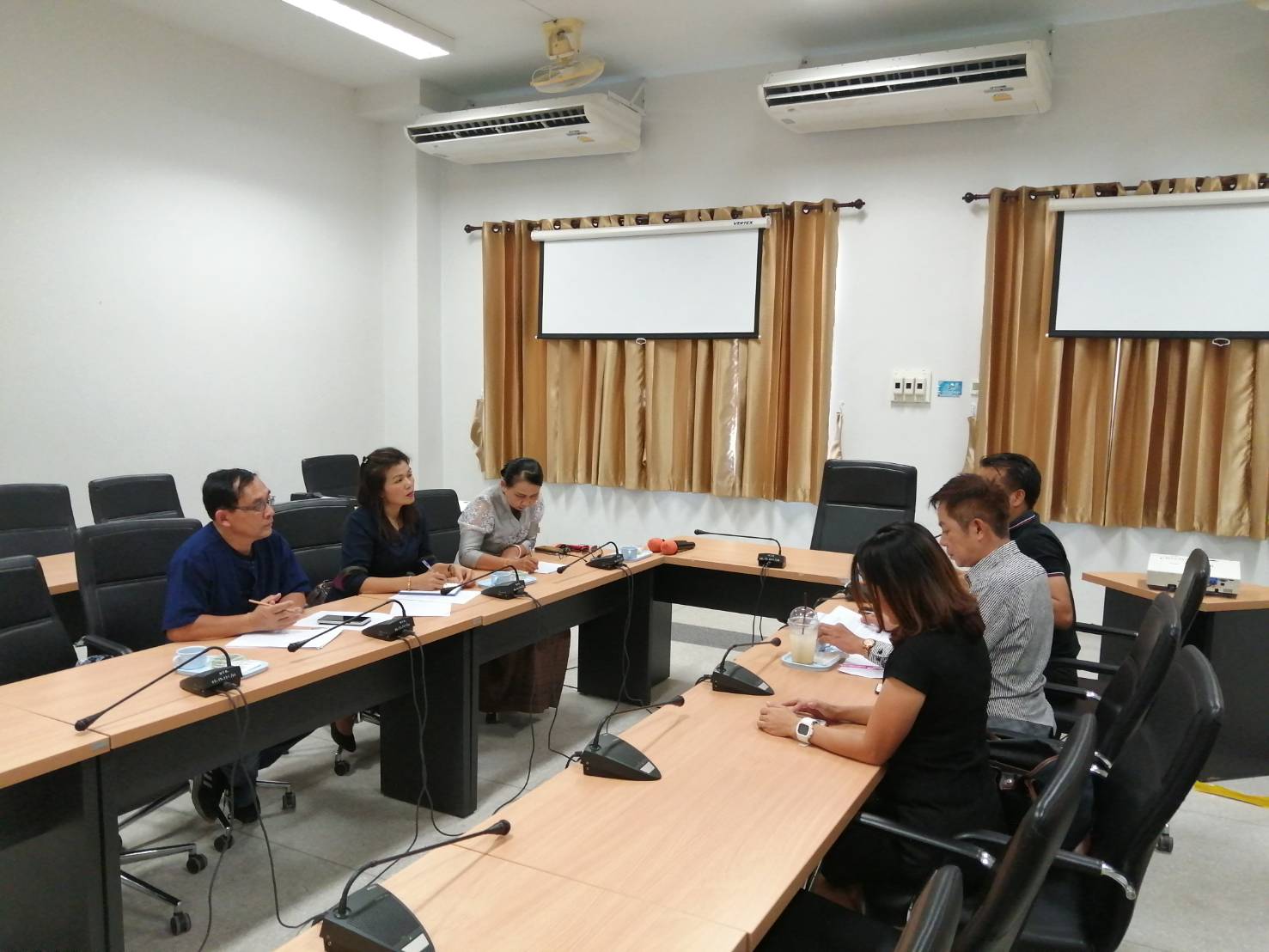 ? พช.ขอนแก่น : ร่วมประชุมโครงการนักการตลาดรุ่นใหม่เพื่อสังคม  ?