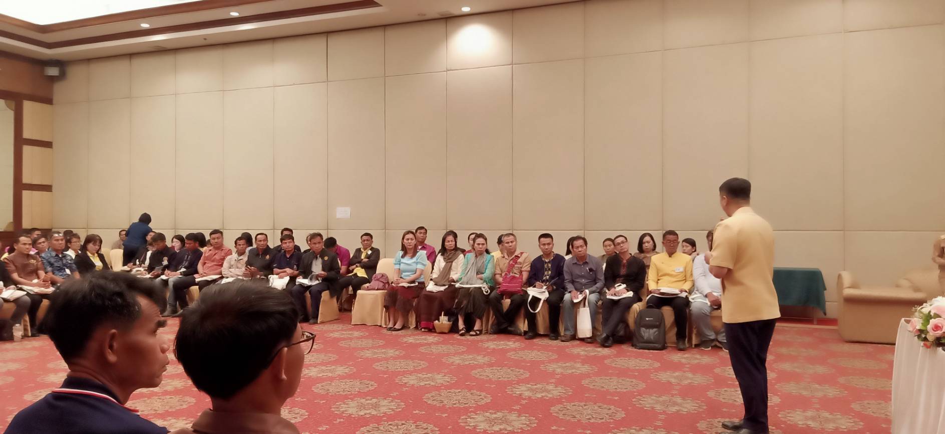 ? พช.ขอนแก่น : ร่วมประชุมเชิงปฏิบัติการ “เตรียมทีมปฏิบัติการแก้ไขปัญหาความยากจนระดับอำเภอ” รุ่นที่ 1 ?