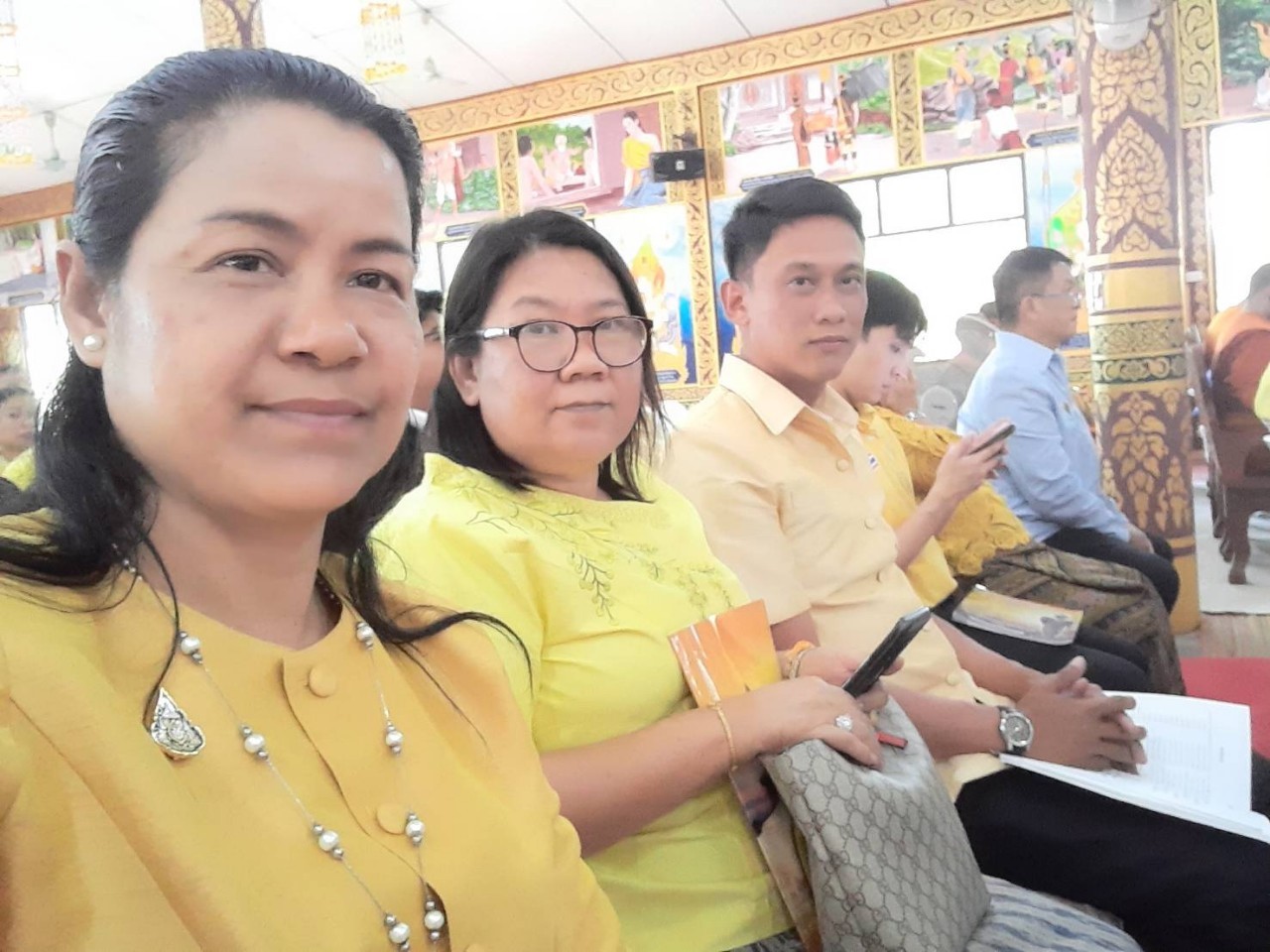 ? พช.ขอนแก่น : ร่วมพิธีเจริญพระพุทธมนต์ถวายพระพรชัยมงคลแด่ สมเด็จพระนางเจ้าสิริกิติ์ พระบรมราชินีนาถ พระบรมราชชนนีพันปีหลวง พระบาทสมเด็จพระวชิรเกล้าเจ้าอยู่หัว และสมเด็จพระนางเจ้าฯ พระบรมราชินี ประจำปีพุทธศักราช 2563 ?