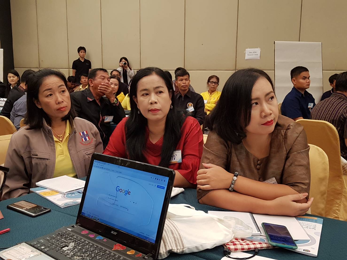 ? พช.ขอนแก่น : ร่วมประชุมเชิงปฏิบัติการ “เตรียมทีมปฏิบัติการแก้ไขปัญหาความยากจนระดับอำเภอ” รุ่นที่ 1 ?