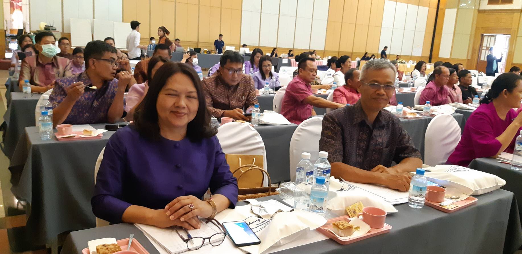 ? พช.ขอนแก่น : ร่วมโครงการประชุมเชิงปฏิบัติการการตรวจติดตามผลการดำเนินงานของหน่วยรับ ตรวจ รายไตรมาส ครั้งที่ 1/2563 เขตตรวจราชการกลุ่มจังหวัดภาคตะวันออกเฉียงเหนือ ตอนบน 1,2 และตอนกลาง ?