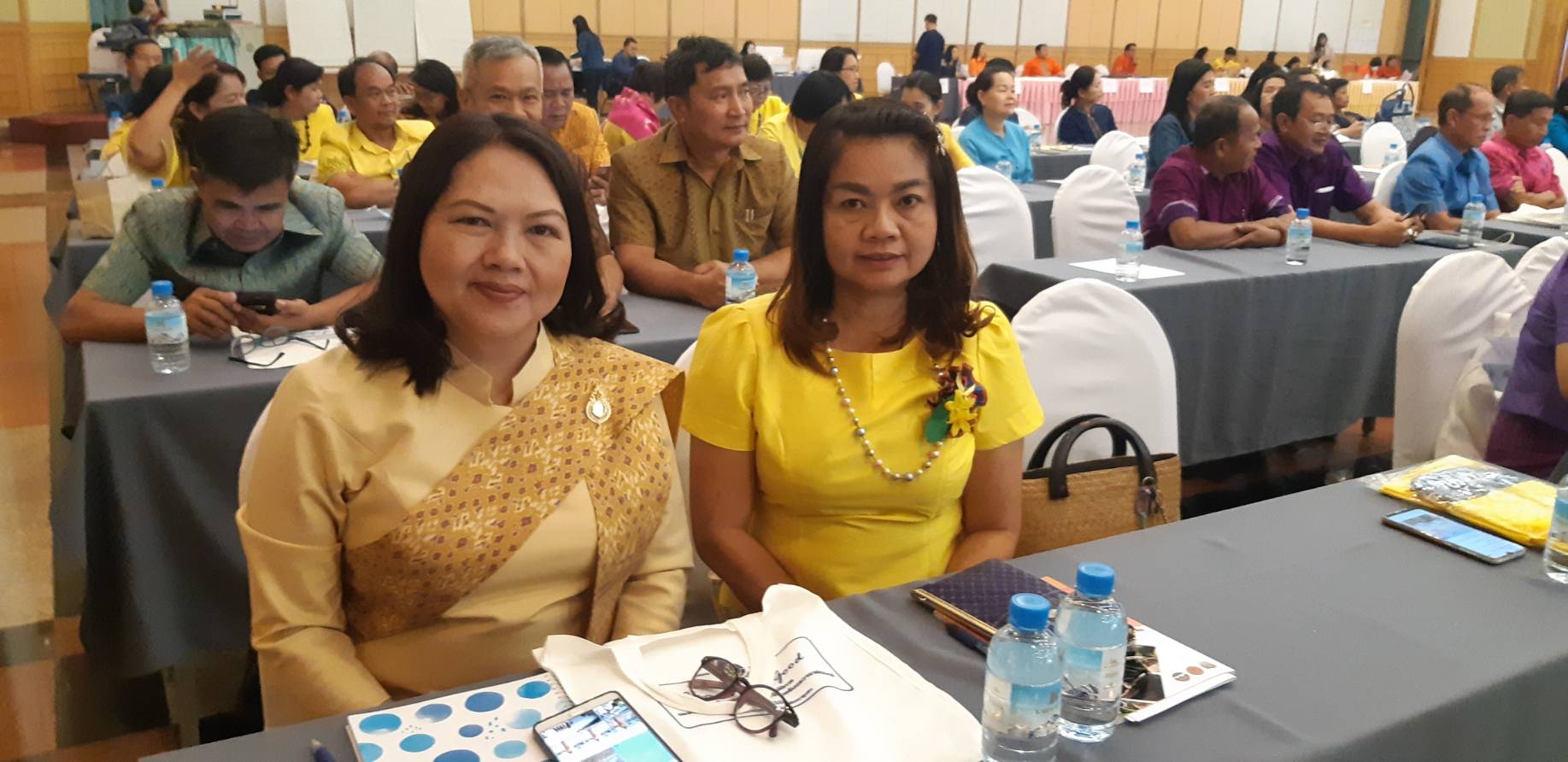 ? พช.ขอนแก่น : ร่วมโครงการประชุมเชิงปฏิบัติการการตรวจติดตามผลการดำเนินงานของหน่วยรับ ตรวจ รายไตรมาส ครั้งที่ 1/2563 เขตตรวจราชการกลุ่มจังหวัดภาคตะวันออกเฉียงเหนือ ตอนบน 1,2 และตอนกลาง (วันที่สอง) ?