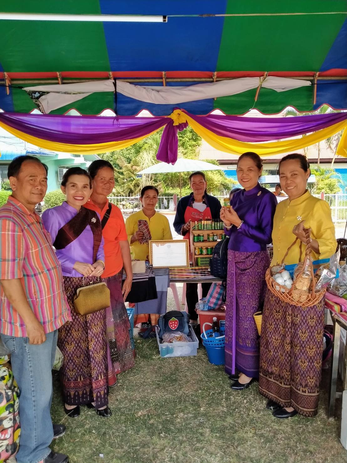 ? พช.ขอนแก่น : ร่วมพิธีเปิดงาน ประเพณีงาน “บุญคูณลาน ข้าวโพดหวาน สานไมตรี ข้าวจี่แซบ และงานกาชาดอำเภอบ้านฝาง” จังหวัดขอนแก่น ประจำปี 2563 ?
