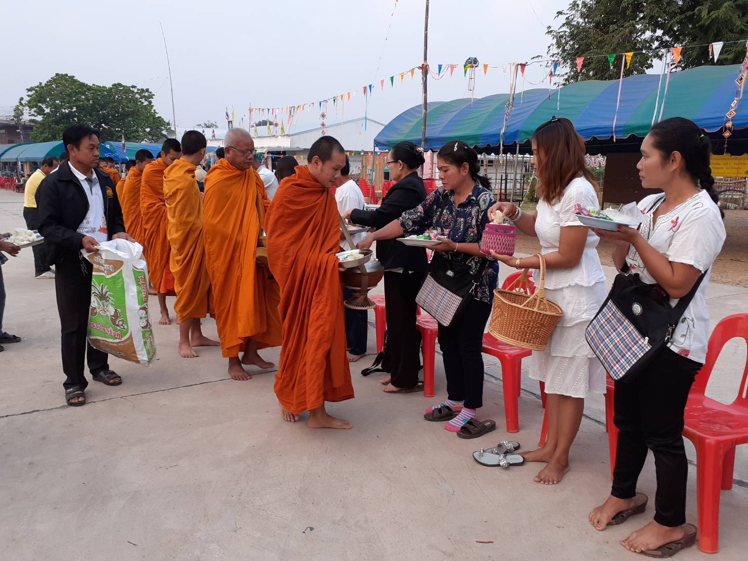 ? พช.ขอนแก่น จัดอบรมโครงการพัฒนาหมู่บ้านเศรษฐกิจพอเพียง ประจำปี 2563 ?