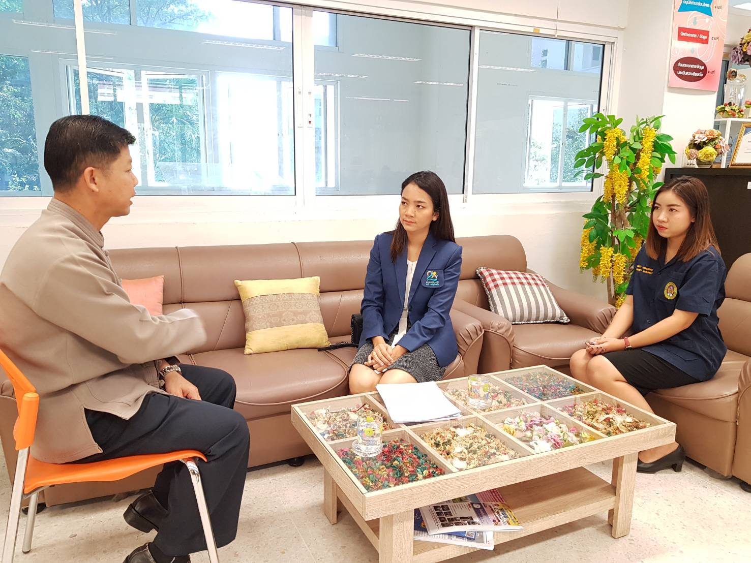 ? พช.ขอนแก่น : ร่วมรับการนิเทศนักศึกษาฝึกประสบการณ์วิชาชีพ มหาวิทยาลัยราชภัฎร้อยเอ็ด ?