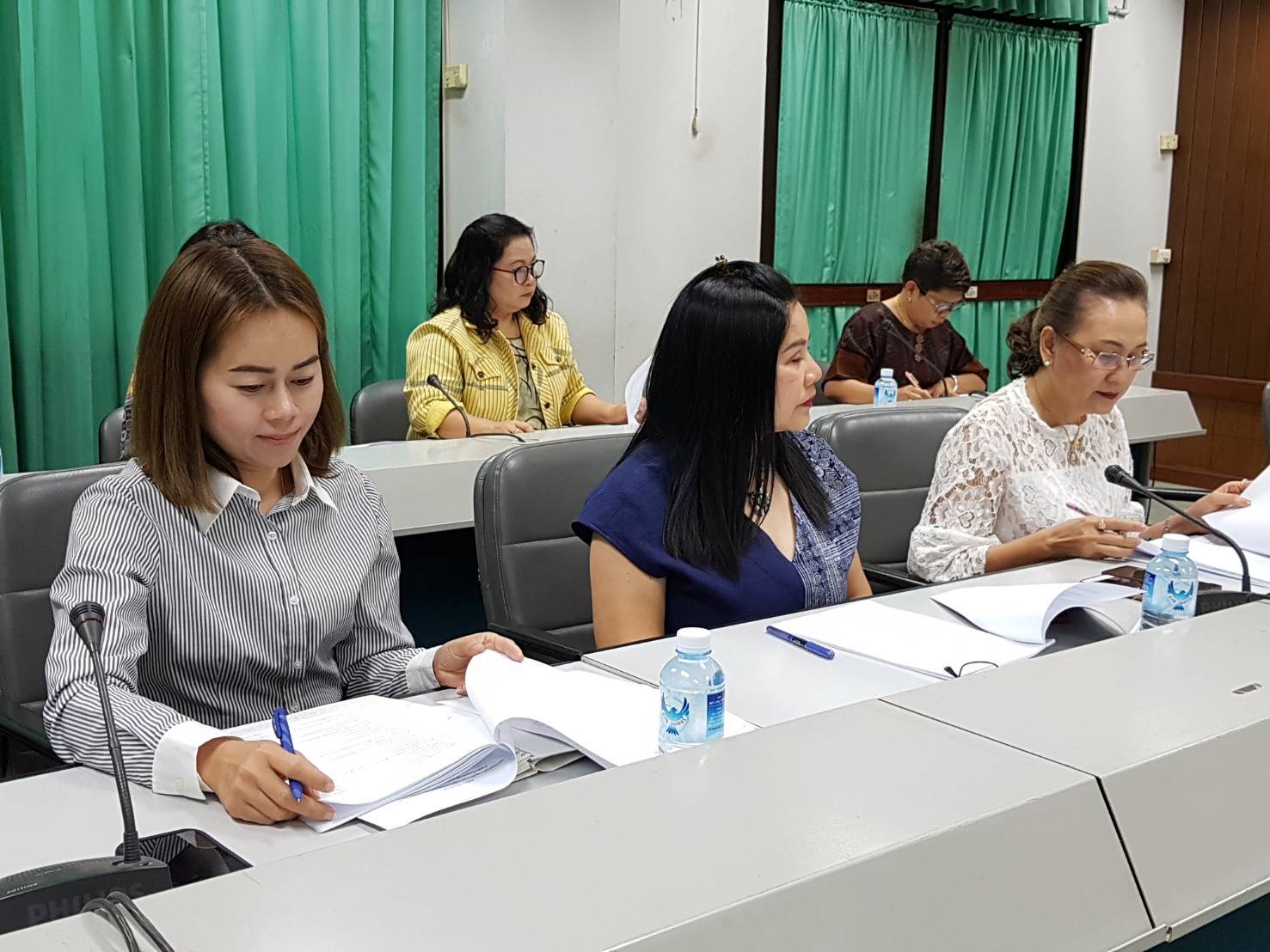 ?จังหวัดขอนแก่น : จัดประชุมคณะกรรมการบริหารศูนย์อำนวยการปฏิบัติการขจัดความยากจนและพัฒนาชนบทตามหลักปรัชญาของเศรษฐกิจพอเพียง จังหวัดขอนแก่น (ศจพ.จ.) ครั้งที่ 1/2563 ?