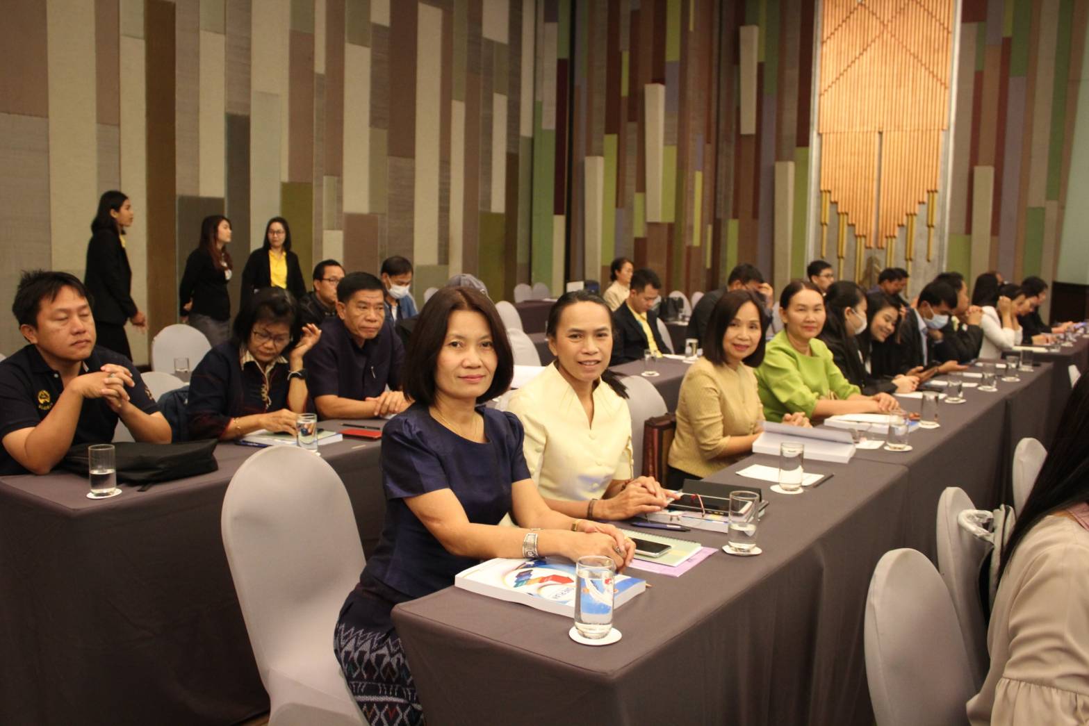 ? พช.ขอนแก่น : ร่วมประชุมโครงการเพิ่มประสิทธิภาพการจัดทำแผนและประสานแผนพัฒนาพื้นที่ (One Plan) ภาคตะวันออกเฉียงเหนือ รุ่นที่ 2 ?