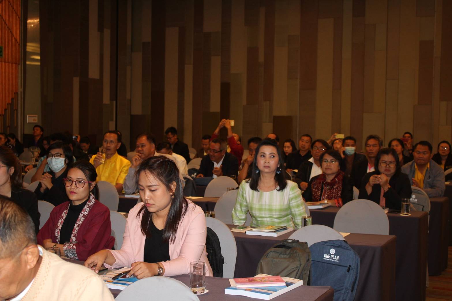 ? พช.ขอนแก่น : ร่วมประชุมโครงการเพิ่มประสิทธิภาพการจัดทำแผนและประสานแผนพัฒนาพื้นที่ (One Plan) ภาคตะวันออกเฉียงเหนือ รุ่นที่ 2 ?