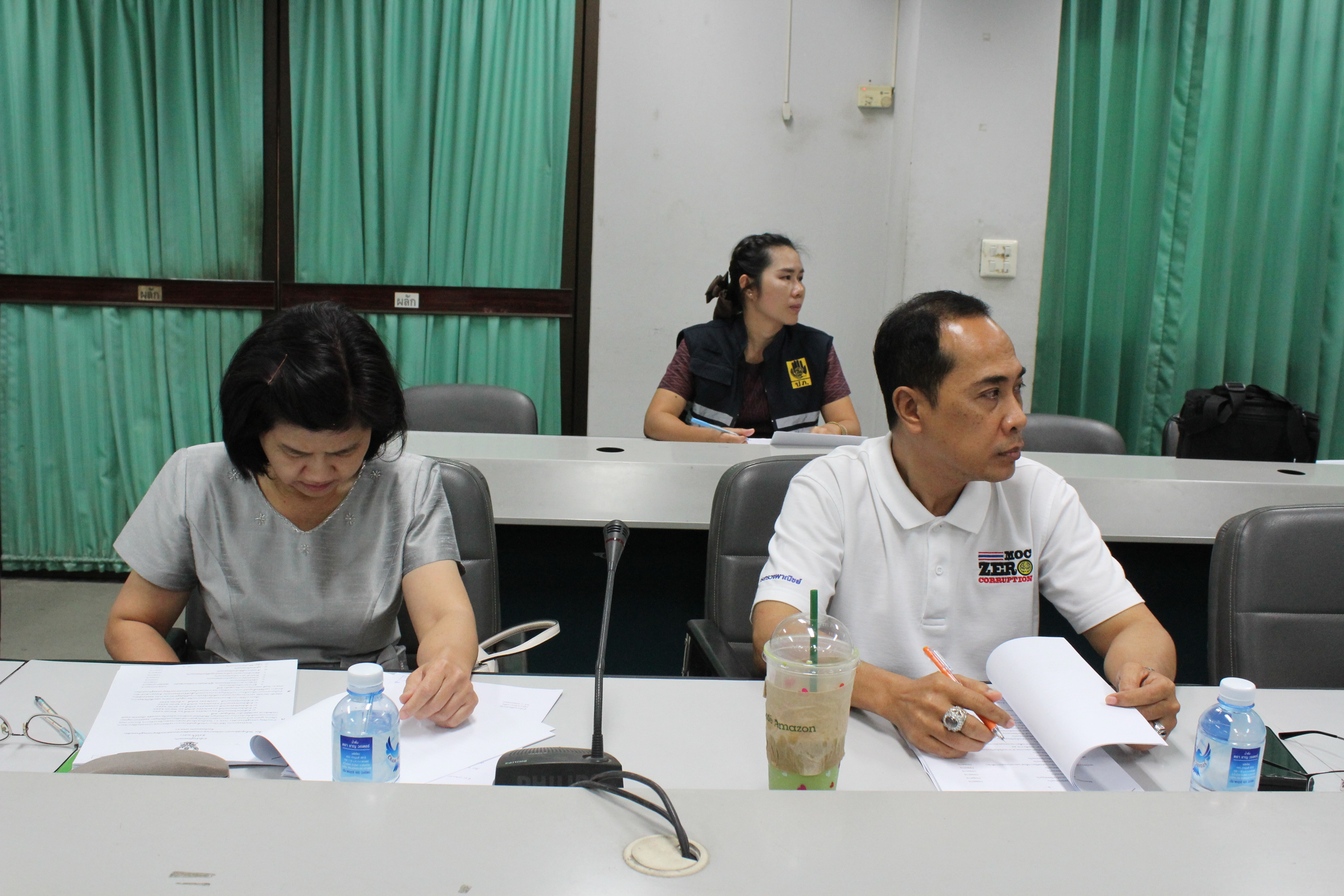 ?จังหวัดขอนแก่น : จัดประชุมคณะกรรมการบริหารศูนย์อำนวยการปฏิบัติการขจัดความยากจนและพัฒนาชนบทตามหลักปรัชญาของเศรษฐกิจพอเพียง จังหวัดขอนแก่น (ศจพ.จ.) ครั้งที่ 1/2563 ?