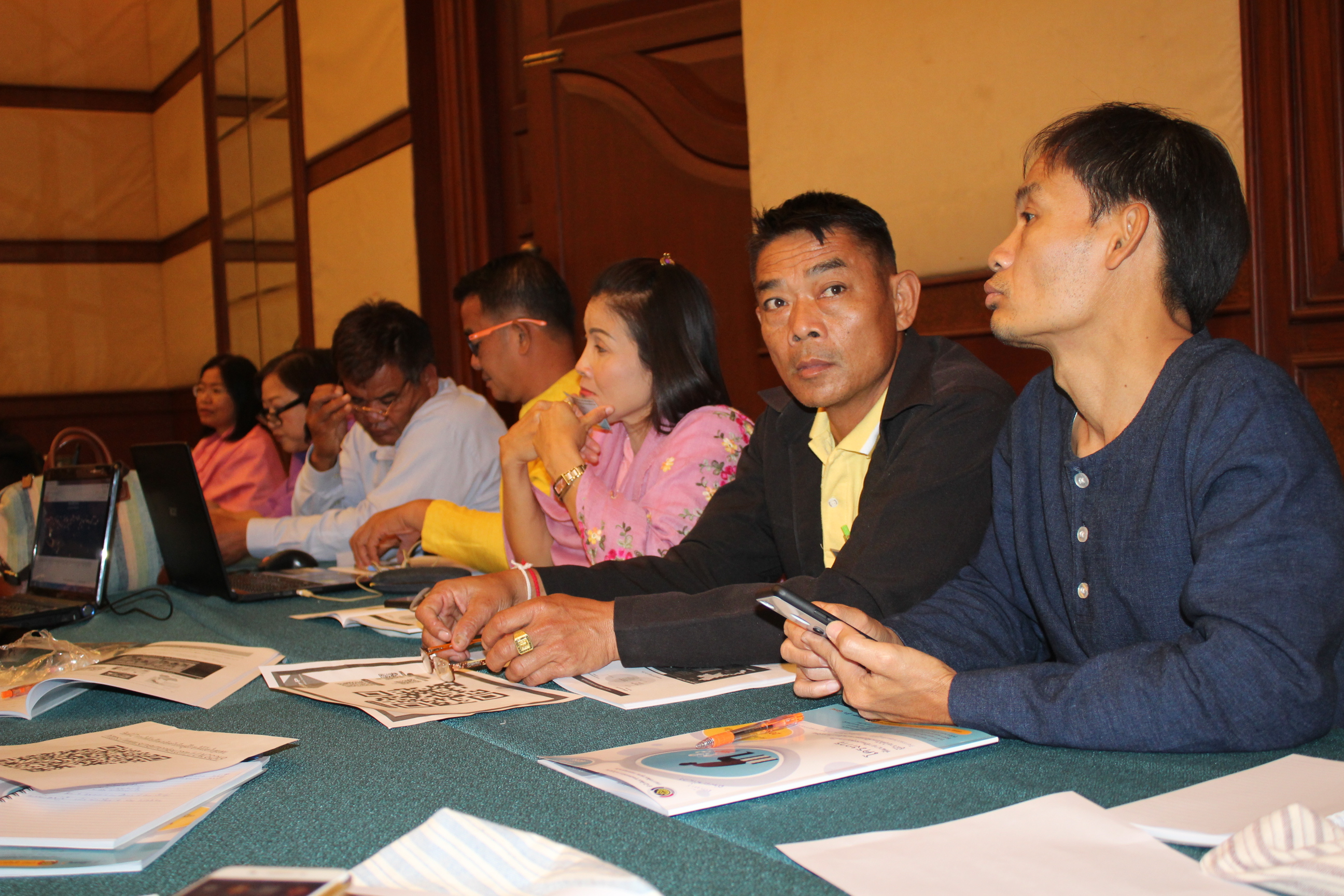 ? พช.ขอนแก่น : ร่วมประชุมเชิงปฏิบัติการ “เตรียมทีมปฏิบัติการแก้ไขปัญหาความยากจนระดับอำเภอ” รุ่นที่ 1 ?