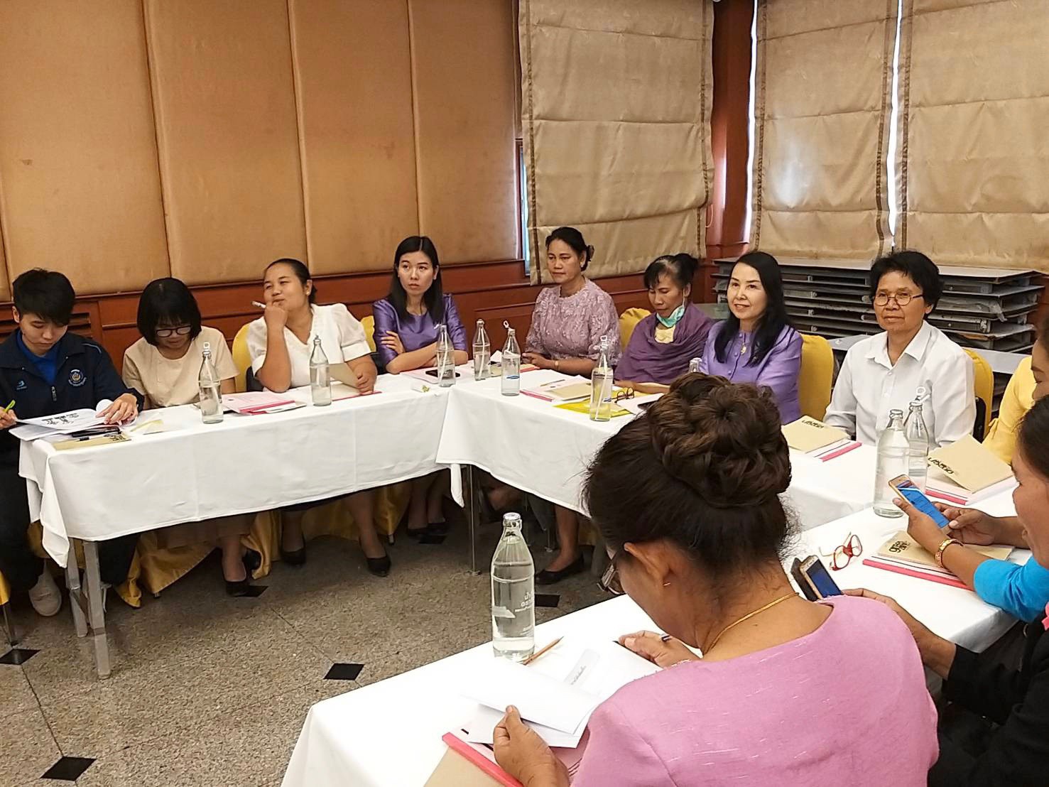 ? พช.ขอนแก่น : จัดประชุมเชิงปฏิบัติการขับเคลื่อนยุทธศาสตร์กองทุนพัฒนาบทบาทสตรีจังหวัดขอนแก่น ?