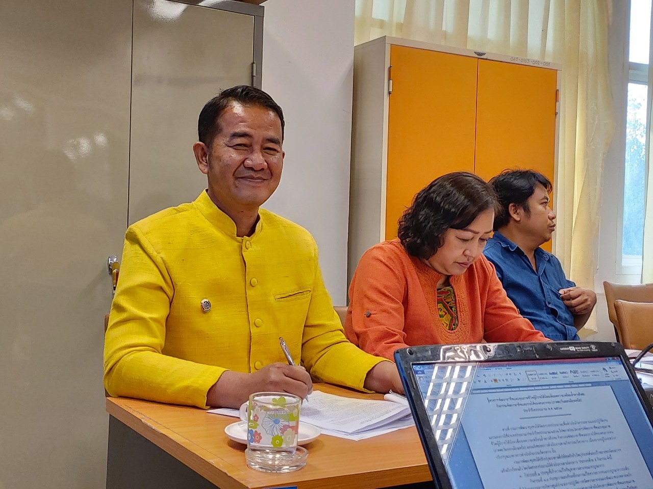 ? พช.ขอนแก่น จัดประชุมชี้แจงแนวทางการดำเนินงานโครงการพัฒนาอาชีพและคุณภาพชีวิตผู้มีรายได้น้อยเพื่อลดความเหลื่อมล้ำทางสังคม กิจกรรมพัฒนาอาชีพและรายได้ของคนยากจน (ภาคตะวันออกเฉียงเหนือ) ปีงบประมาณ 2563 ?