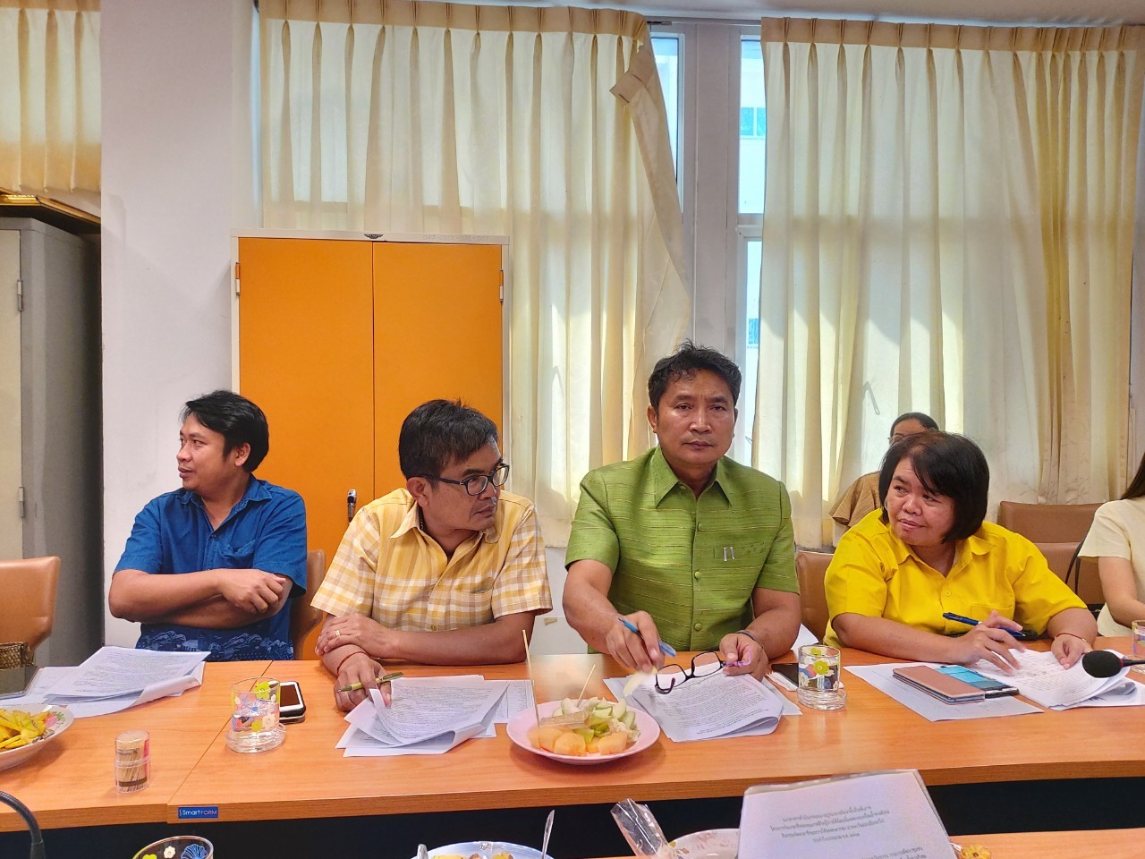 ? พช.ขอนแก่น จัดประชุมชี้แจงแนวทางการดำเนินงานโครงการพัฒนาอาชีพและคุณภาพชีวิตผู้มีรายได้น้อยเพื่อลดความเหลื่อมล้ำทางสังคม กิจกรรมพัฒนาอาชีพและรายได้ของคนยากจน (ภาคตะวันออกเฉียงเหนือ) ปีงบประมาณ 2563 ?