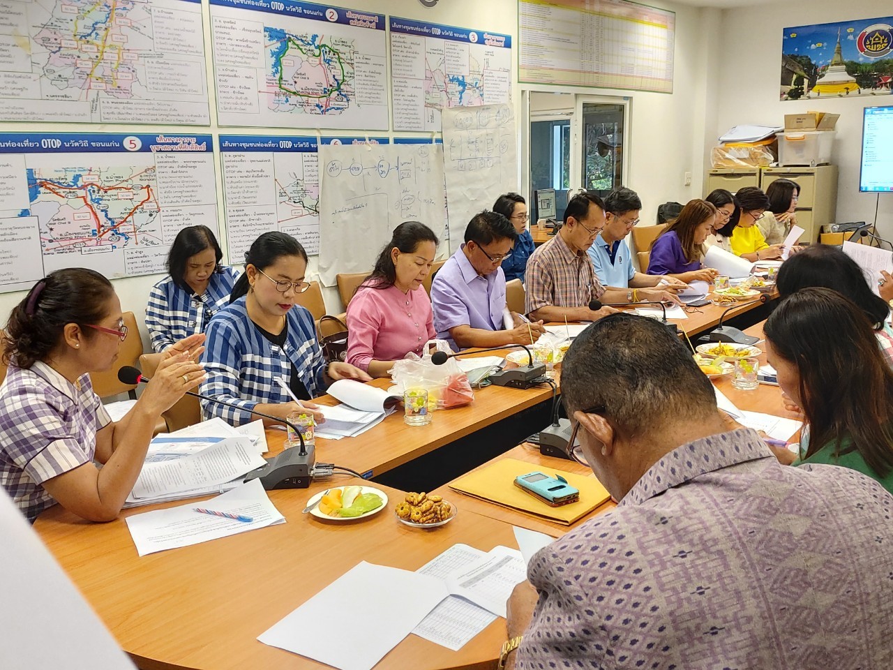 ? พช.ขอนแก่น จัดประชุมชี้แจงแนวทางการดำเนินงานโครงการพัฒนาอาชีพและคุณภาพชีวิตผู้มีรายได้น้อยเพื่อลดความเหลื่อมล้ำทางสังคม กิจกรรมพัฒนาอาชีพและรายได้ของคนยากจน (ภาคตะวันออกเฉียงเหนือ) ปีงบประมาณ 2563 ?