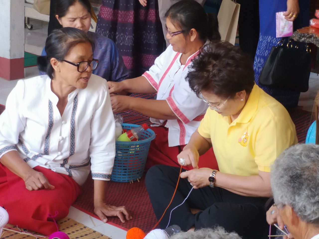 ? พช.ขอนแก่น : จัดประชุมเชิงปฏิบัติการ “คณะกรรมการพัฒนาสตรีภาค (กพสภ.) ส่งเสริมครัวเรือนสัมมาชีพชุมชน” ?