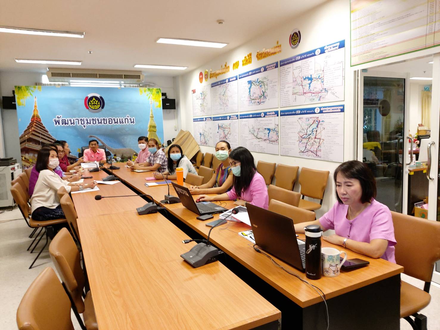 ? พช.ขอนแก่น : ร่วมฝึกอบรมขยายผลการใช้งานระบบบริหารจัดการข้อมูลเพื่อการพัฒนาชุมชนและจัดทำระบบการวิเคราะห์ข้อมูลตามความต้องการของผู้ใช้ ประจำปี 2562 ผ่านระบบประชุมทางไกล Conference และ TV พช. ?