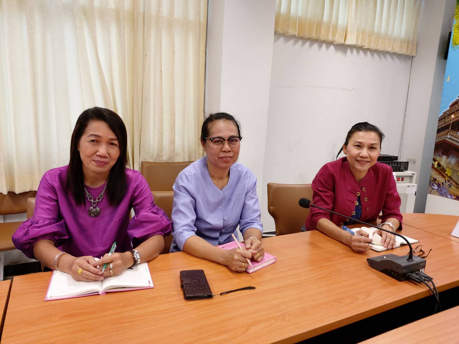 ? พช.ขอนแก่น : ร่วมฝึกอบรมขยายผลการใช้งานระบบบริหารจัดการข้อมูลเพื่อการพัฒนาชุมชนและจัดทำระบบการวิเคราะห์ข้อมูลตามความต้องการของผู้ใช้ ประจำปี 2562 ผ่านระบบประชุมทางไกล Conference และ TV พช. ?