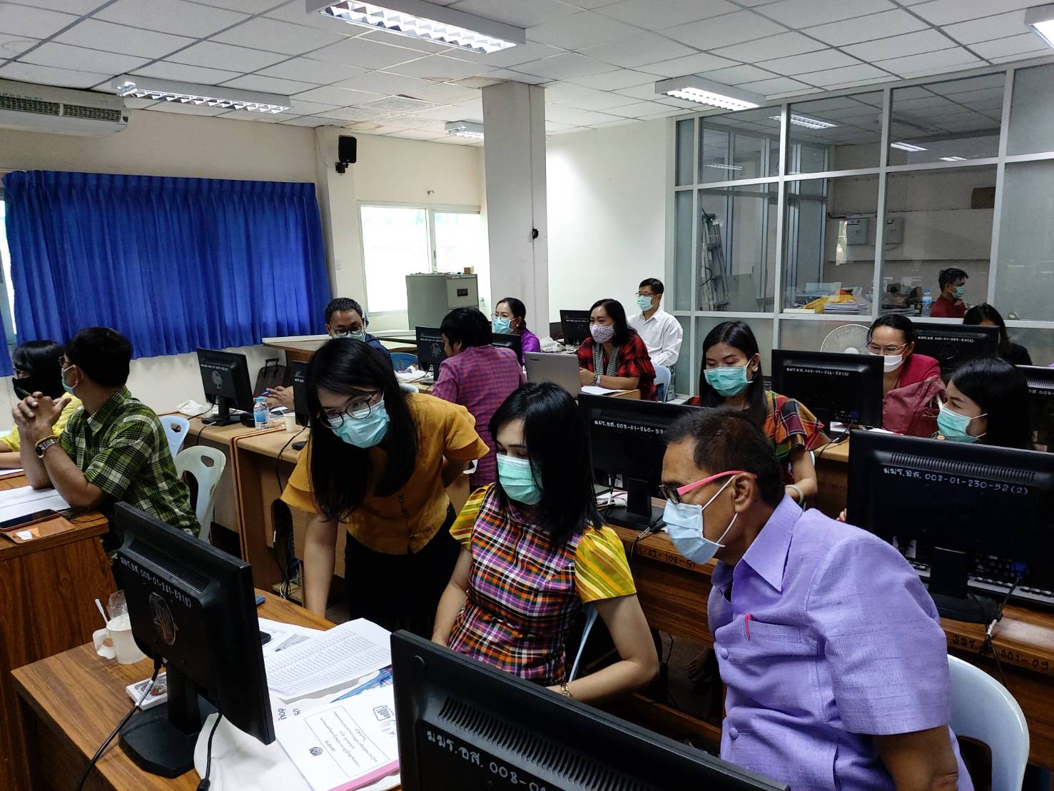 ? พช.ขอนแก่น : จัดประชุมเชิงปฏิบัติการการจัดทำฐานข้อมูลสารสนเทศระดับจังหวัด (ครู ข) ?