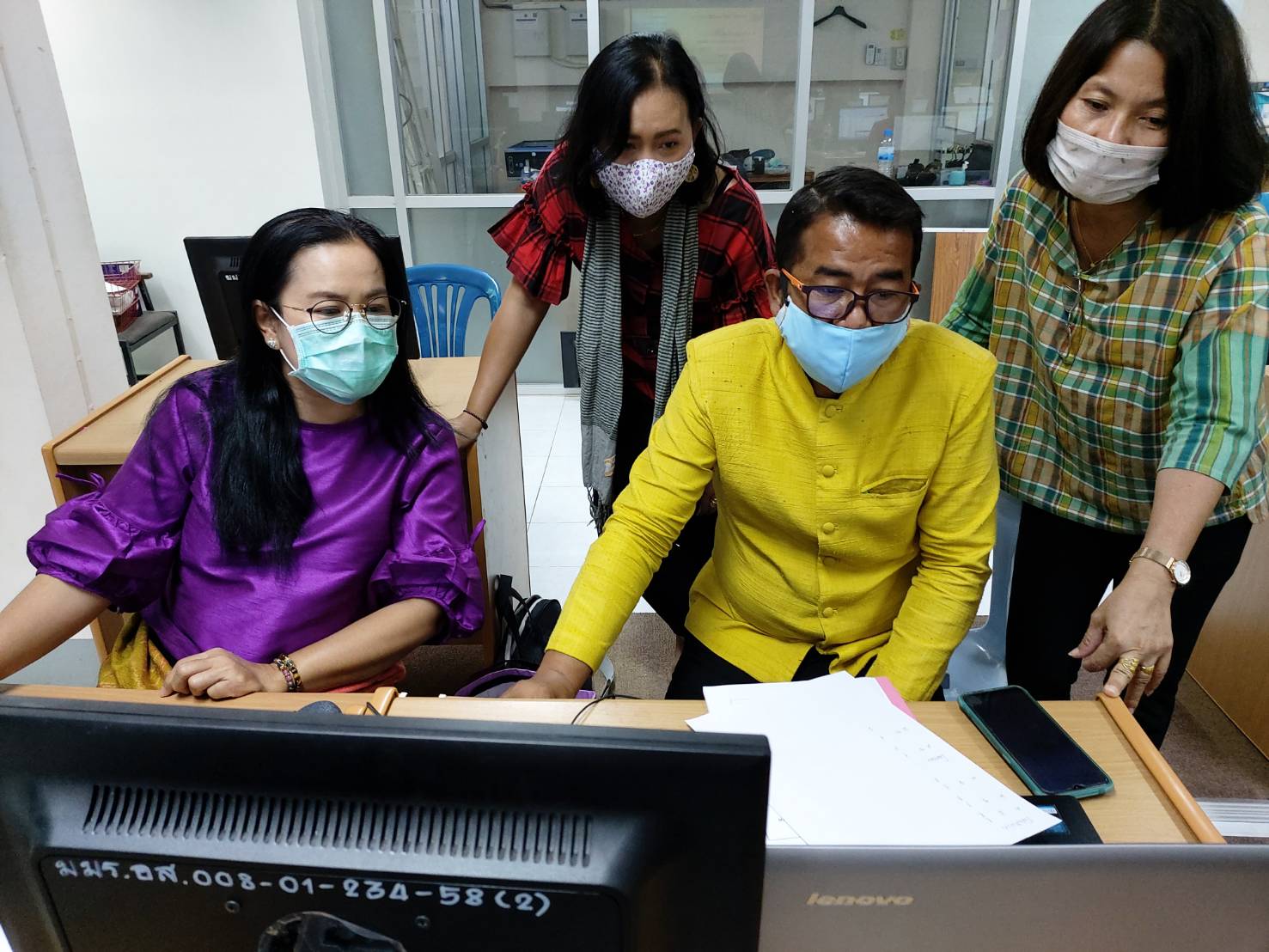 ? พช.ขอนแก่น : จัดประชุมเชิงปฏิบัติการการจัดทำฐานข้อมูลสารสนเทศระดับจังหวัด (ครู ข) ?