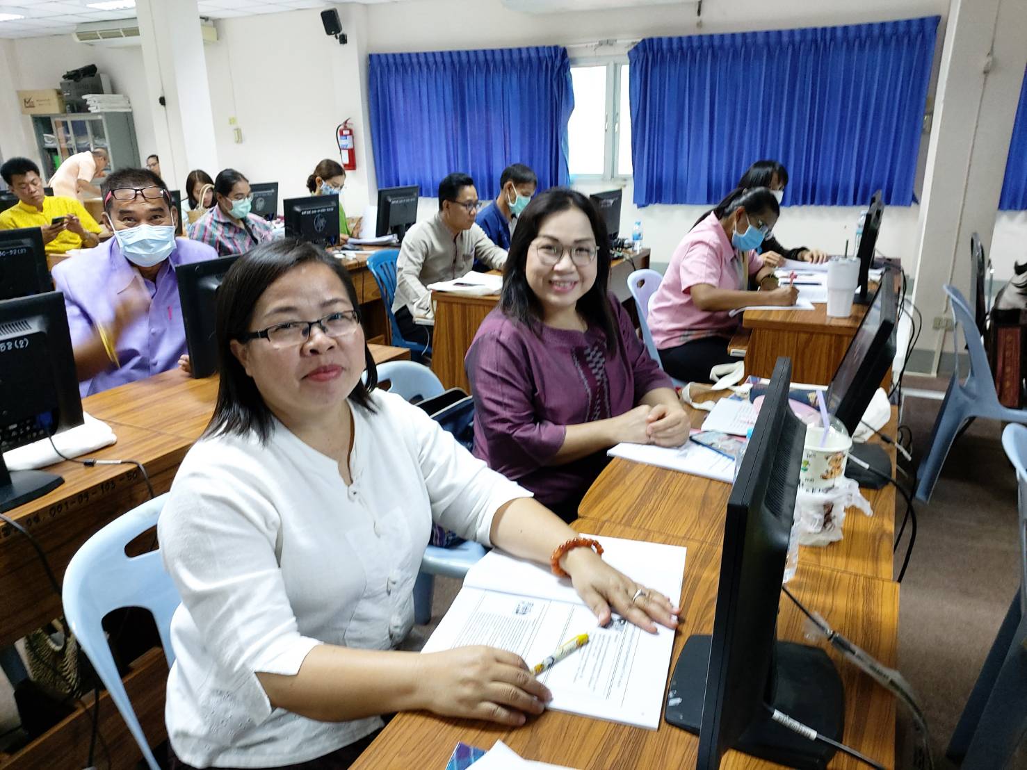 ? พช.ขอนแก่น : จัดประชุมเชิงปฏิบัติการการจัดทำฐานข้อมูลสารสนเทศระดับจังหวัด (ครู ข) ?