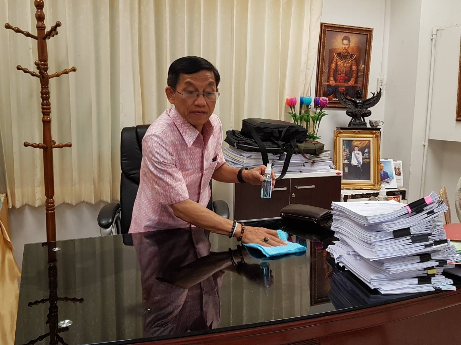 ? พช.ขอนแก่น : ร่วมใจต้านภัย COVID – 19 ตามมาตรการเฝ้าระวัง ป้องกันและควบคุมโรคติดต่อเชื้อไวรัสโคโรนา 2019 ?