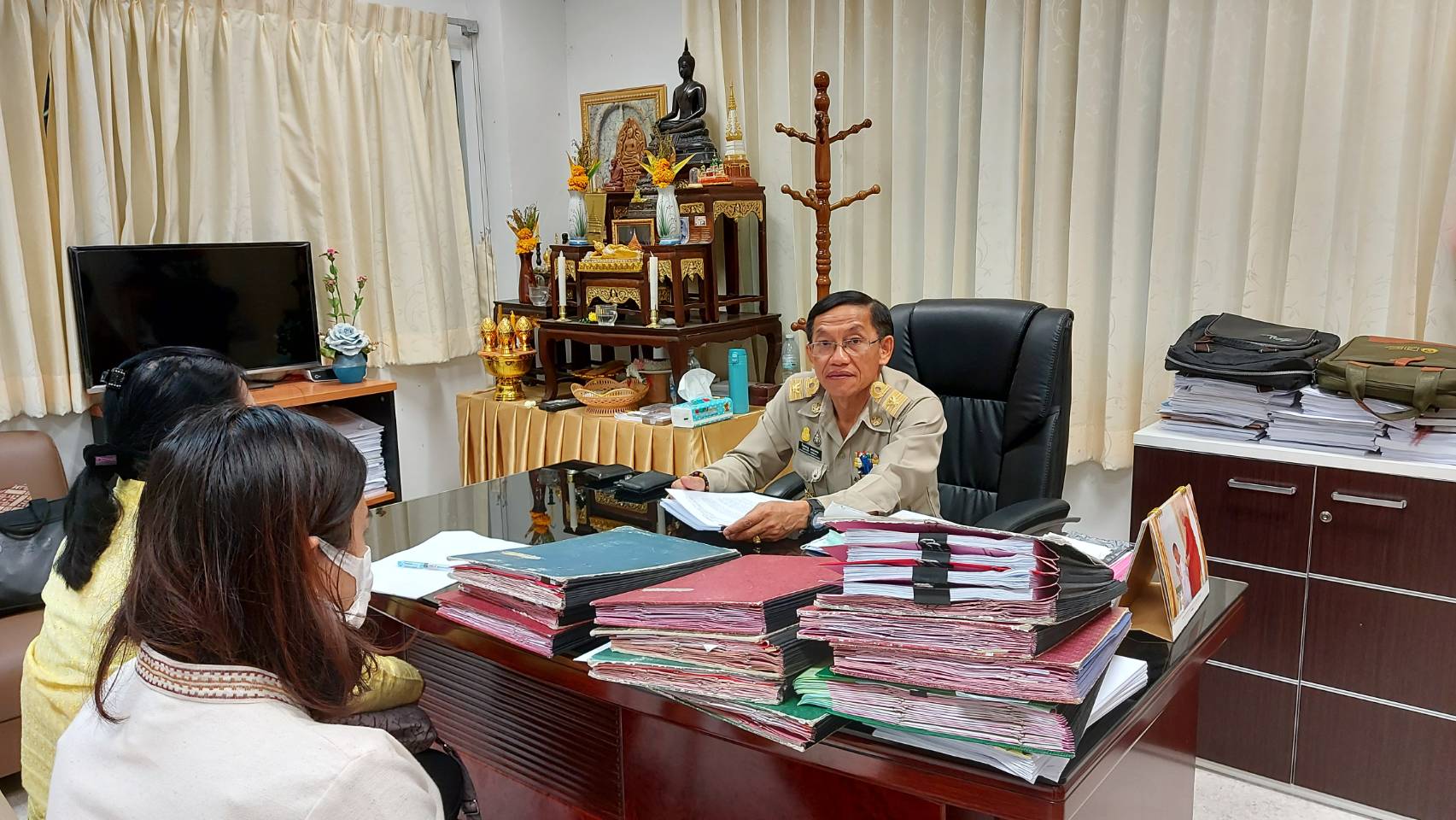 ? พช.ขอนแก่น : ลงพื้นที่ร่วมติดตามการดำเนินงานหมู่บ้านโครงการแก้ไขปัญหาความยากจน (กข.คจ.) ต้นแบบ อำเภอน้ำพอง จังหวัดขอนแก่น ?