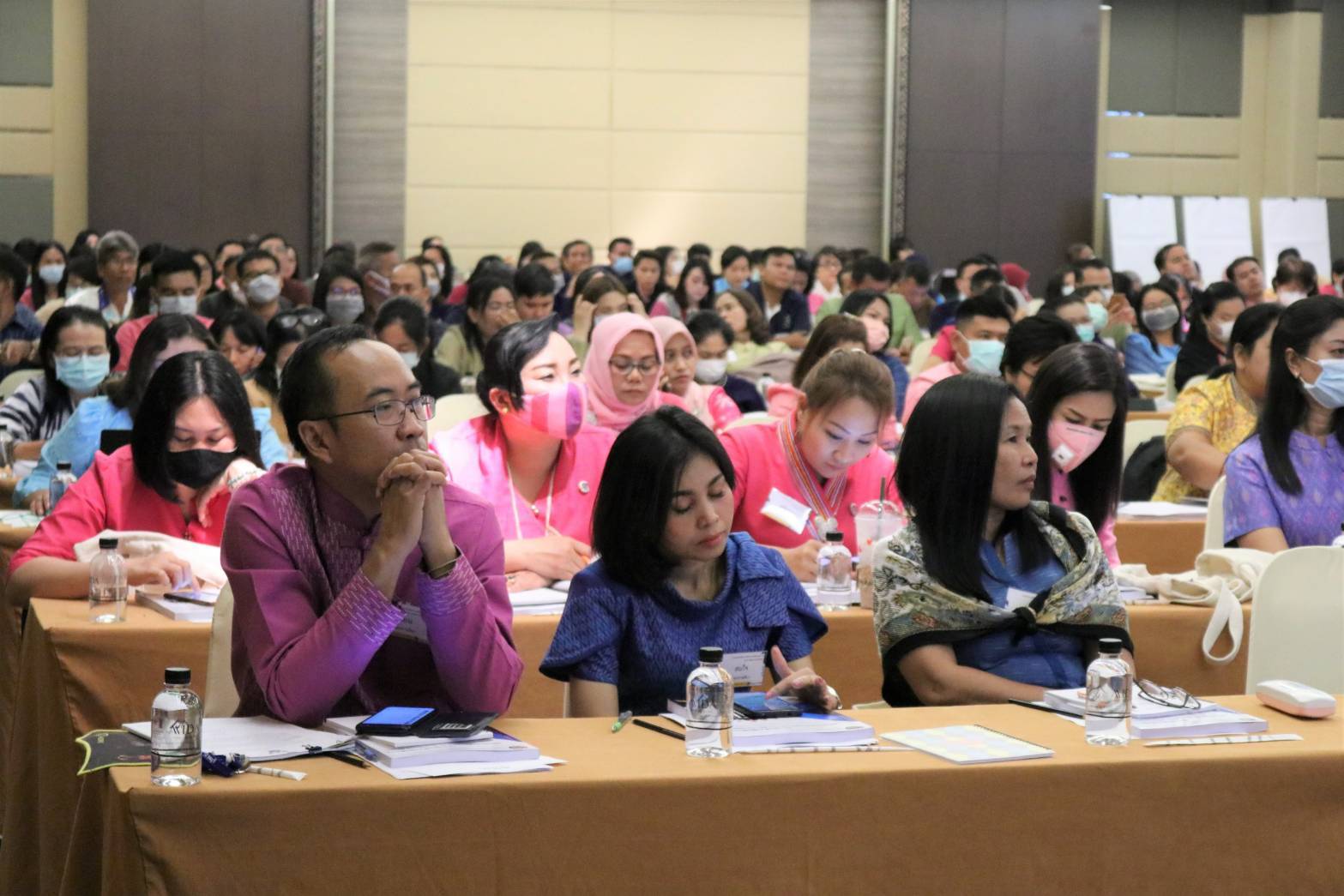 ? พช.ขอนแก่น : ร่วมประชุมเชิงปฏิบัติการเตรียมความพร้อมบุคลากรด้านการพัฒนากองทุนชุมชน ?