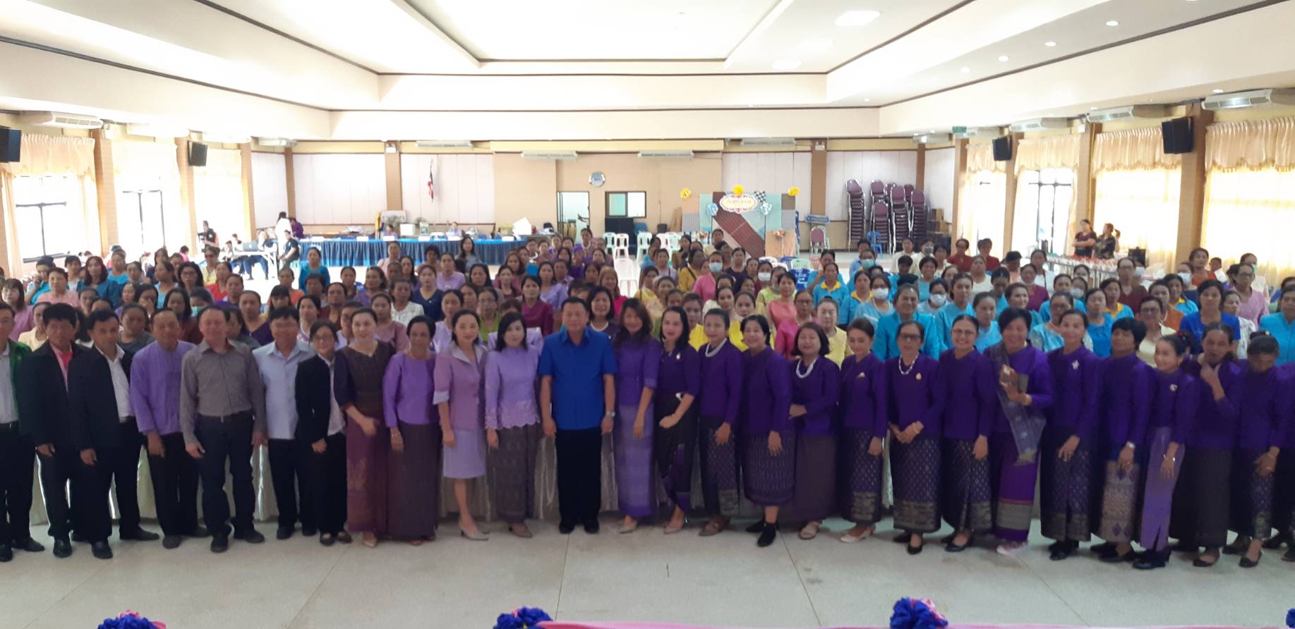 ? พช.ขอนแก่น : ร่วมพิธีเปิดโครงการ“พลังสตรีมัญจาคีรี พลังขับเคลื่อนสังคม วันสตรีสากล ประจำปี 2563”?