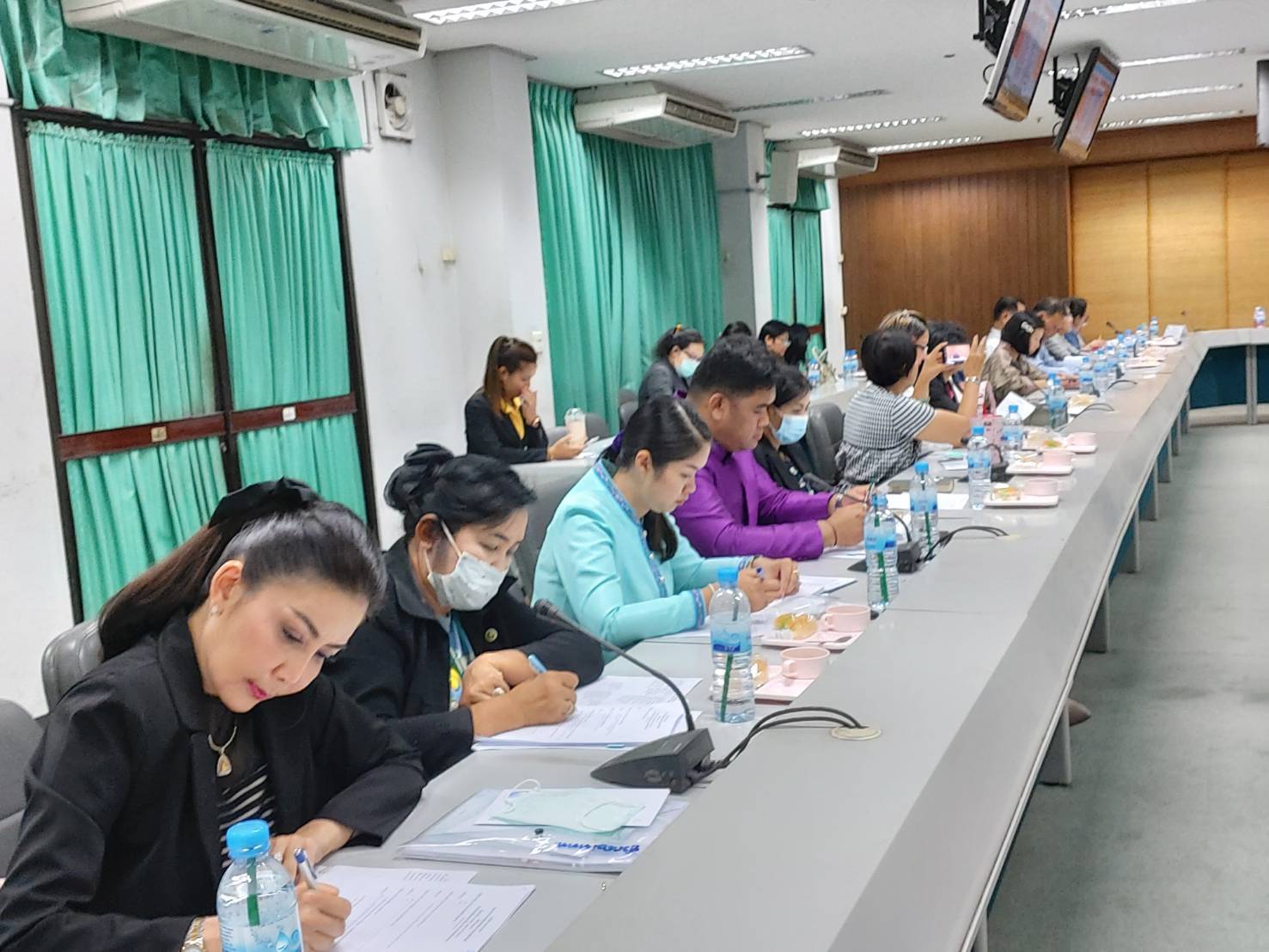 ? พช.ขอนแก่น : ร่วมประชุมคณะกรรมการขับเคลื่อนเมืองหัตถกรรมโลกแห่งผ้ามัดหมี่ ครั้งที่ 1/2563 ?