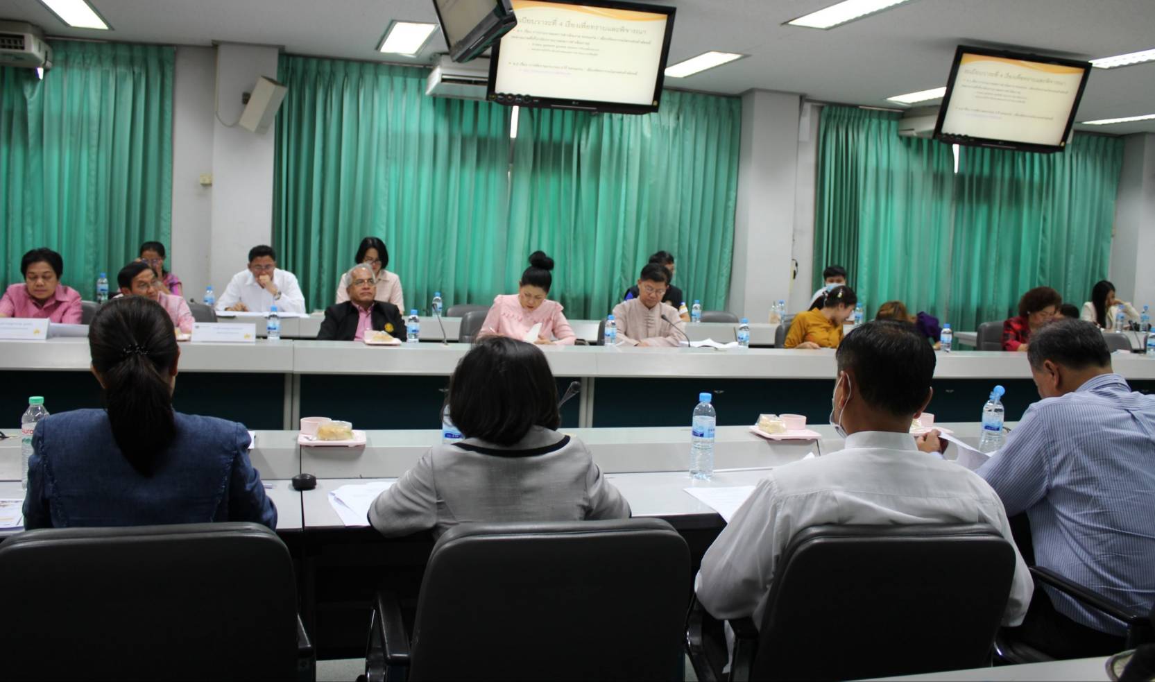 ? พช.ขอนแก่น : ร่วมประชุมคณะกรรมการขับเคลื่อนเมืองหัตถกรรมโลกแห่งผ้ามัดหมี่ ครั้งที่ 1/2563 ?