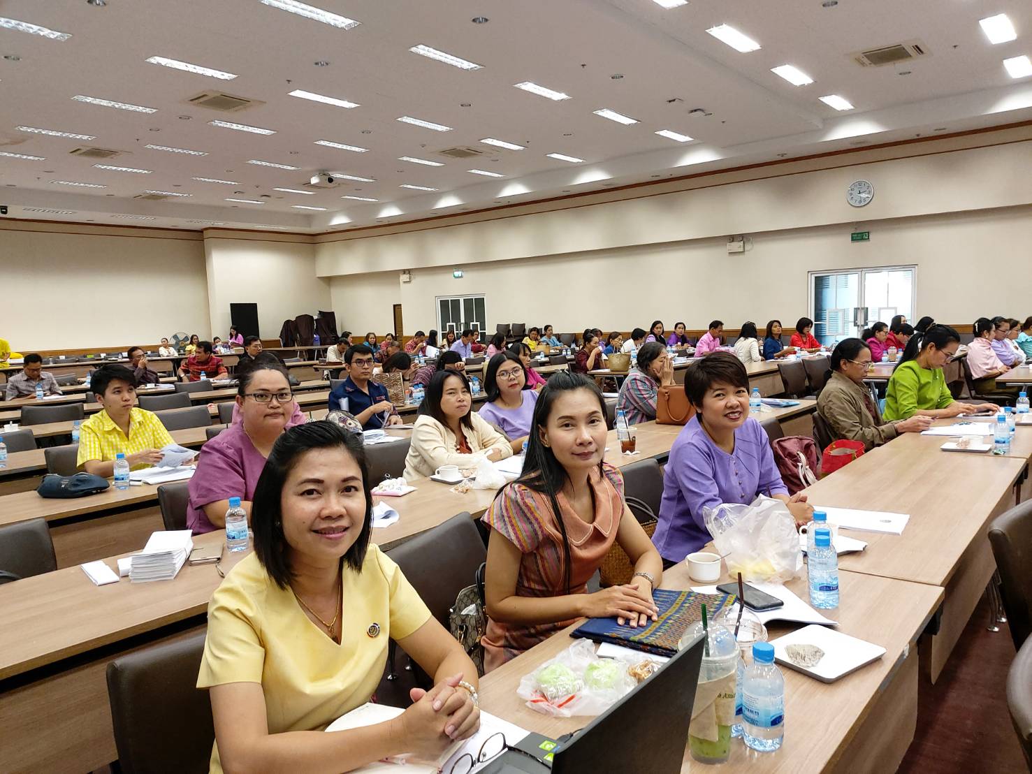 ? พช.ขอนแก่น : จัดประชุมเชิงปฏิบัติการการดำเนินงานตามมาตรการปรับปรุงประสิทธิภาพในการปฏิบัติราชการ ประจำปีงบประมาณ พ.ศ.2563 ?