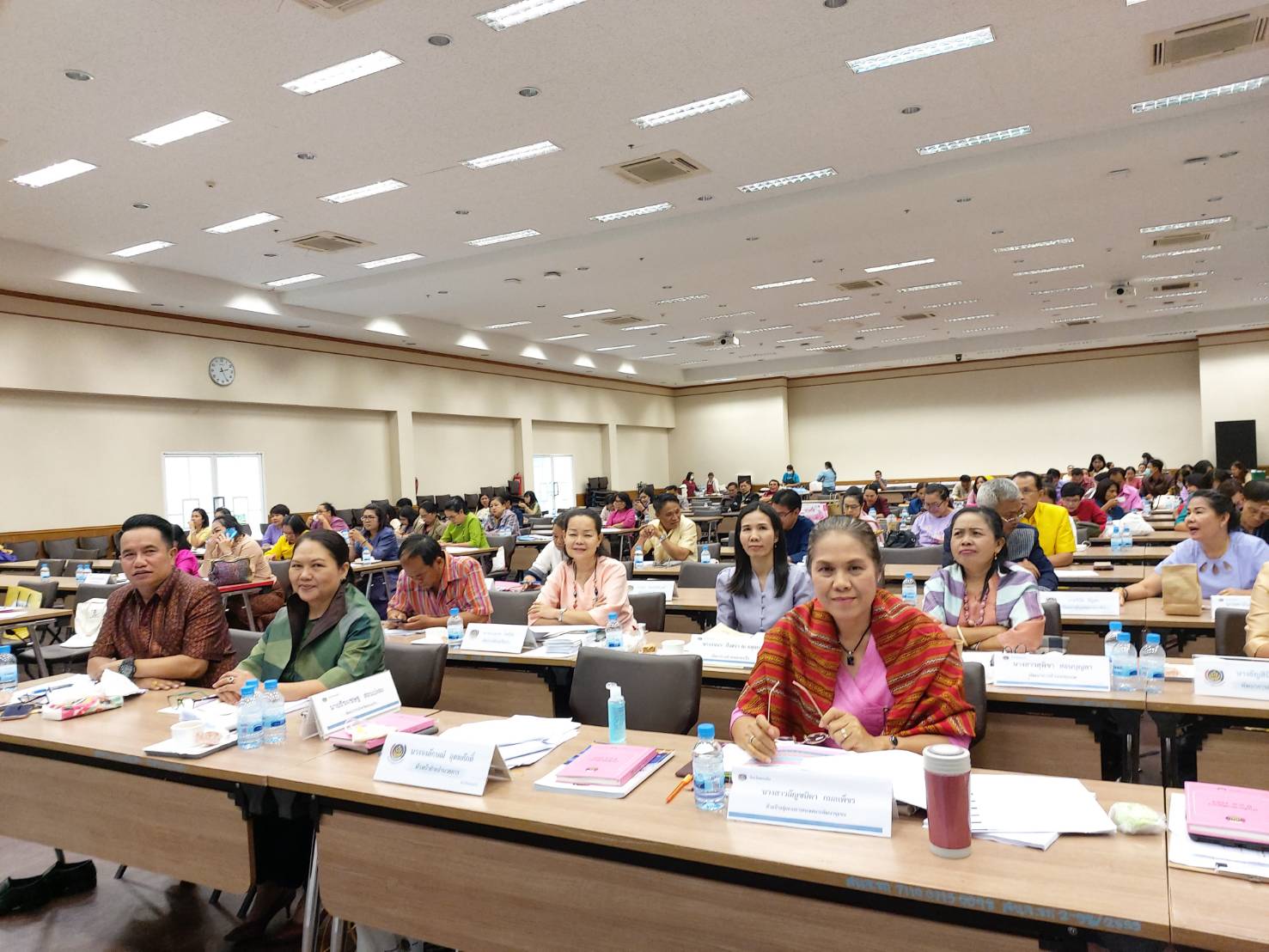 ? พช.ขอนแก่น : จัดประชุมเชิงปฏิบัติการการดำเนินงานตามมาตรการปรับปรุงประสิทธิภาพในการปฏิบัติราชการ ประจำปีงบประมาณ พ.ศ.2563 ?