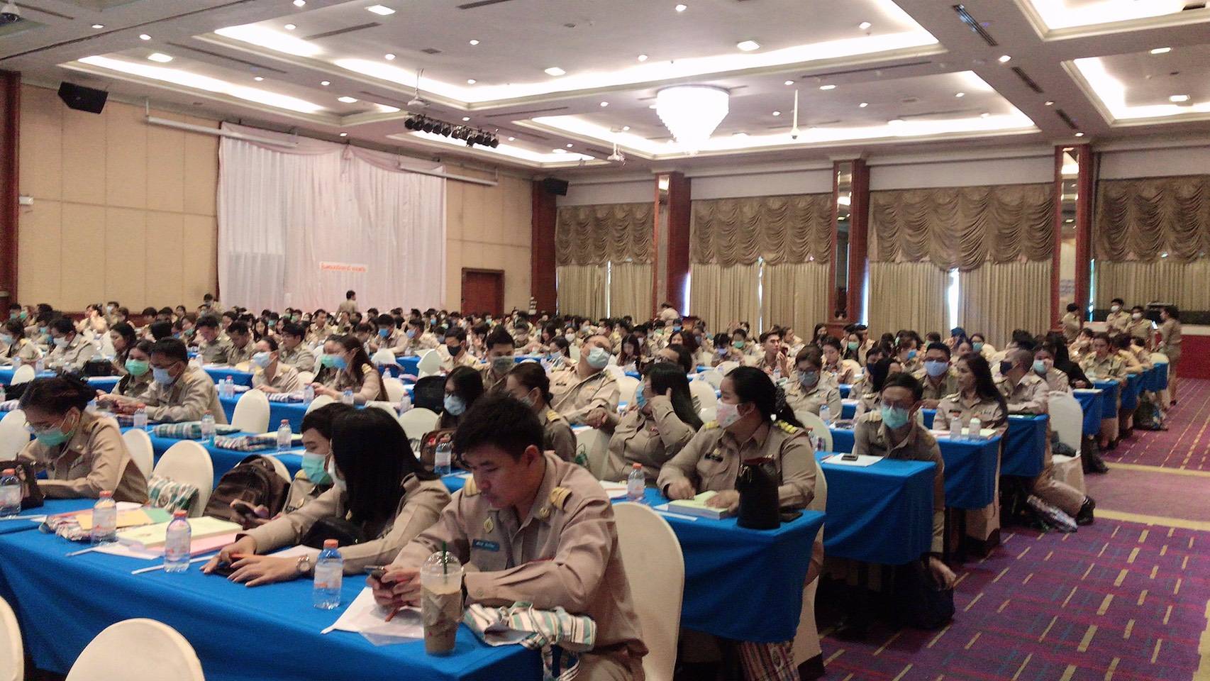 ?พช.ขอนแก่น : ร่วมกิจกรรมจัดอบรมข้าราชการองค์การบริหารส่วนจังหวัด พนักงานเทศบาล และพนักงานส่วนตำบล บรรจุใหม่ และผู้มาอยู่ใหม่ ประจำปีงบประมาณ พ.ศ. 2563?