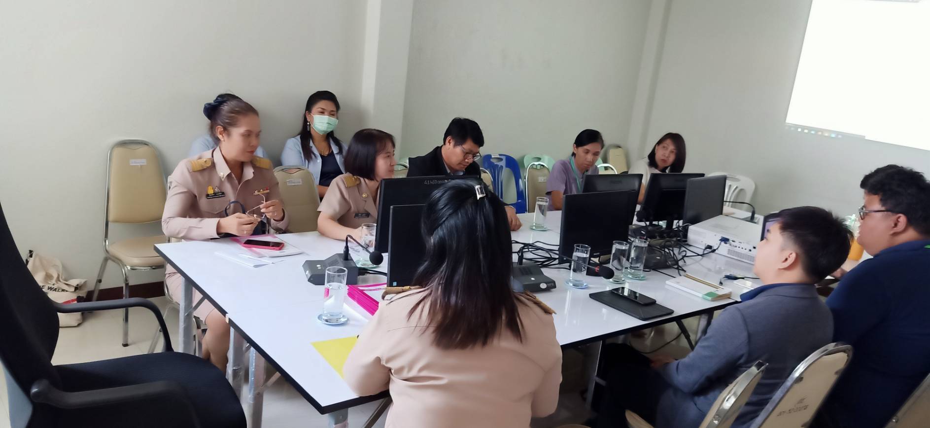 ? พช.ขอนแก่น : ร่วมประชุมพิจารณาแนวทางการจัดเก็บข้อมูลพื้นฐานในเขตเทศบาลนครขอนแก่น ?