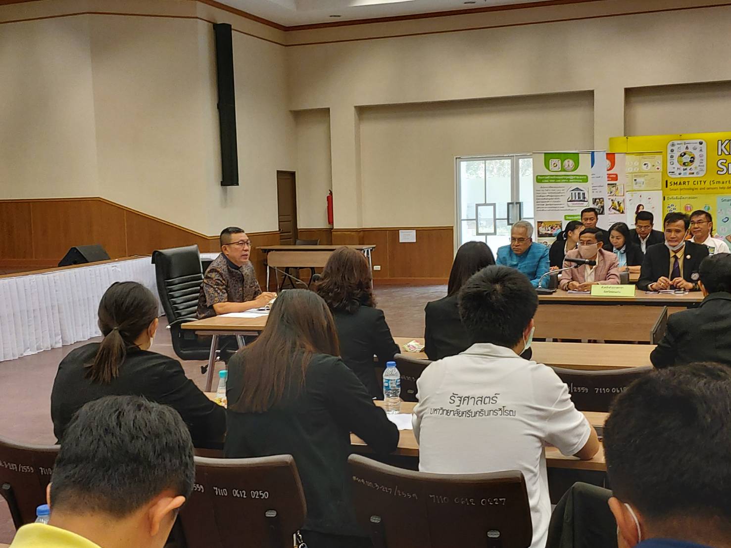 ? พช.ขอนแก่น : ร่วมต้อนรับคณะกรรมการข้าราชการกรุงเทพมหานคร ?