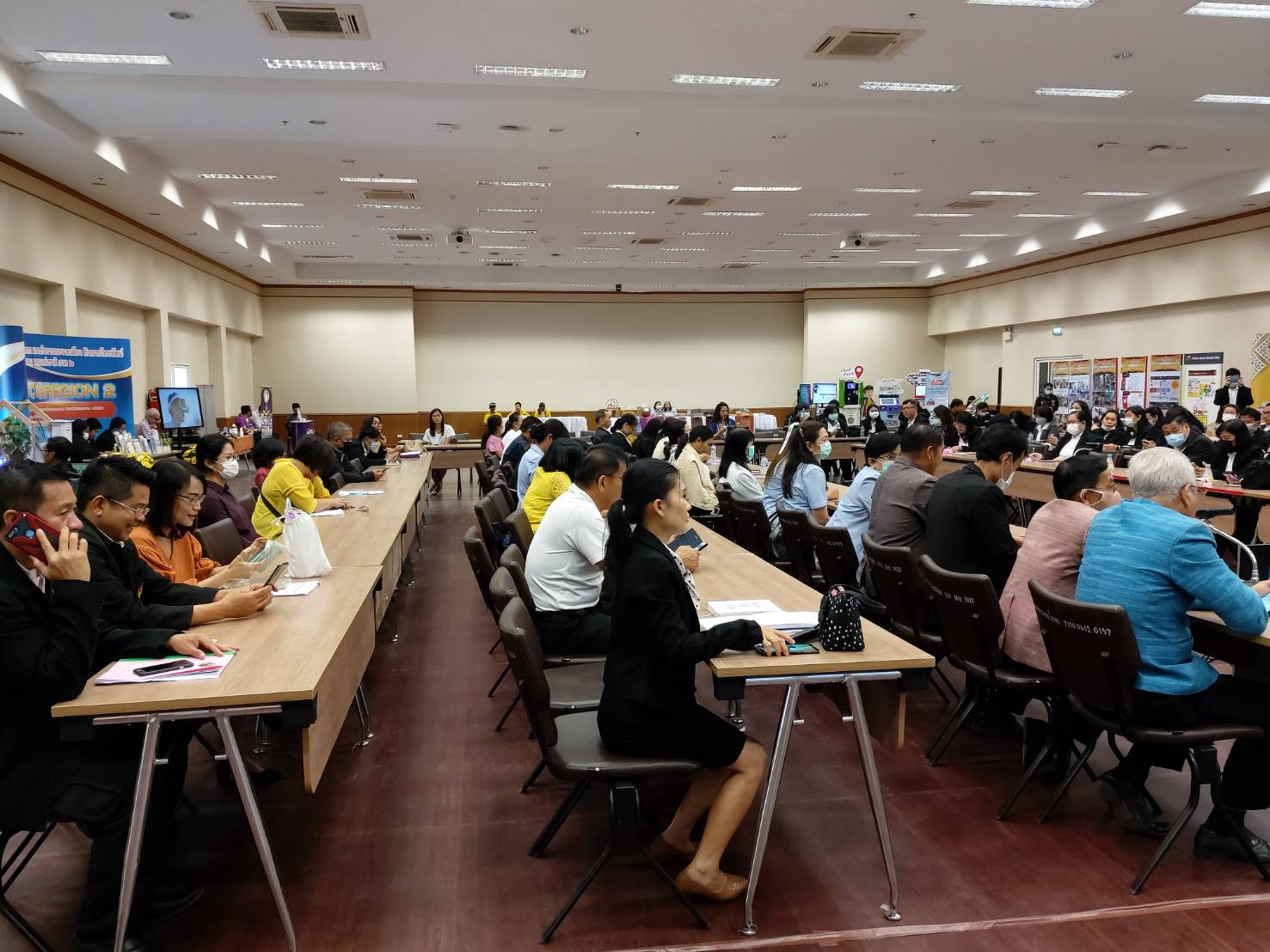 ? พช.ขอนแก่น : ร่วมต้อนรับคณะกรรมการข้าราชการกรุงเทพมหานคร ?