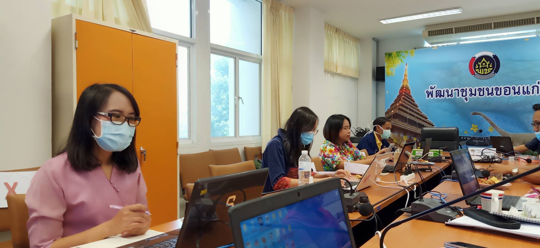 ? พช.ขอนแก่น : จัดประชุมเชิงปฏิบัติการการจัดทำแผนที่ภูมิศาสตร์ (GIS) สำหรับครัวเรือนยากจนในโครงการคู่เสี่ยว เกี่ยวก้อย แก้จนคนขอนแก่น ?