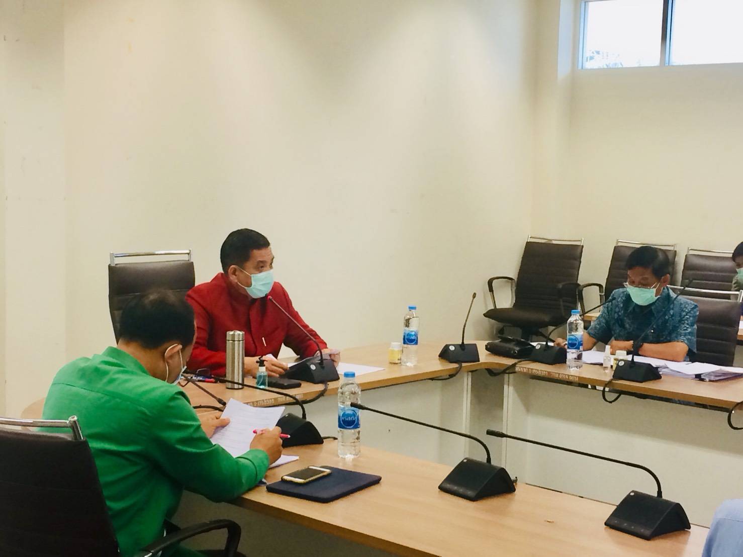 ? พช.ขอนแก่น : ร่วมประชุมคณะกรรมการกระตุ้นเศรษฐกิจฐานรากเพื่อบรรเทาผลกระทบจาก COVID -19 จังหวัดขอนแก่น ครั้งที่ 1/2563 ?
