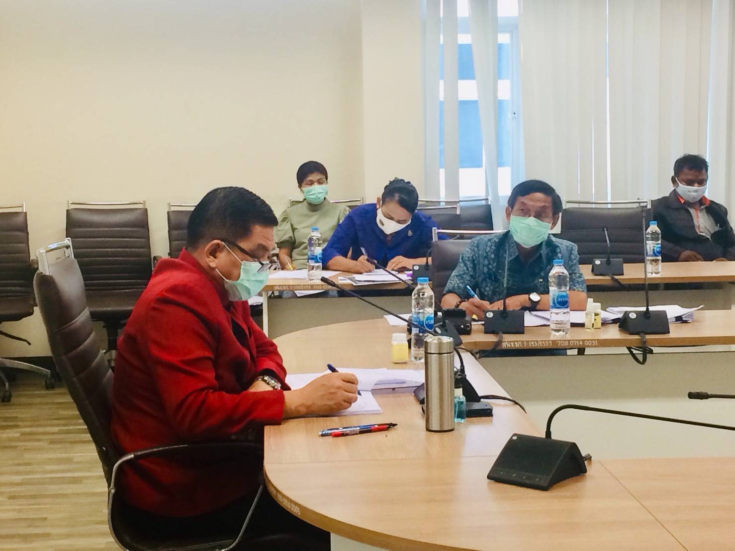 ? พช.ขอนแก่น : ร่วมประชุมคณะกรรมการกระตุ้นเศรษฐกิจฐานรากเพื่อบรรเทาผลกระทบจาก COVID -19 จังหวัดขอนแก่น ครั้งที่ 1/2563 ?