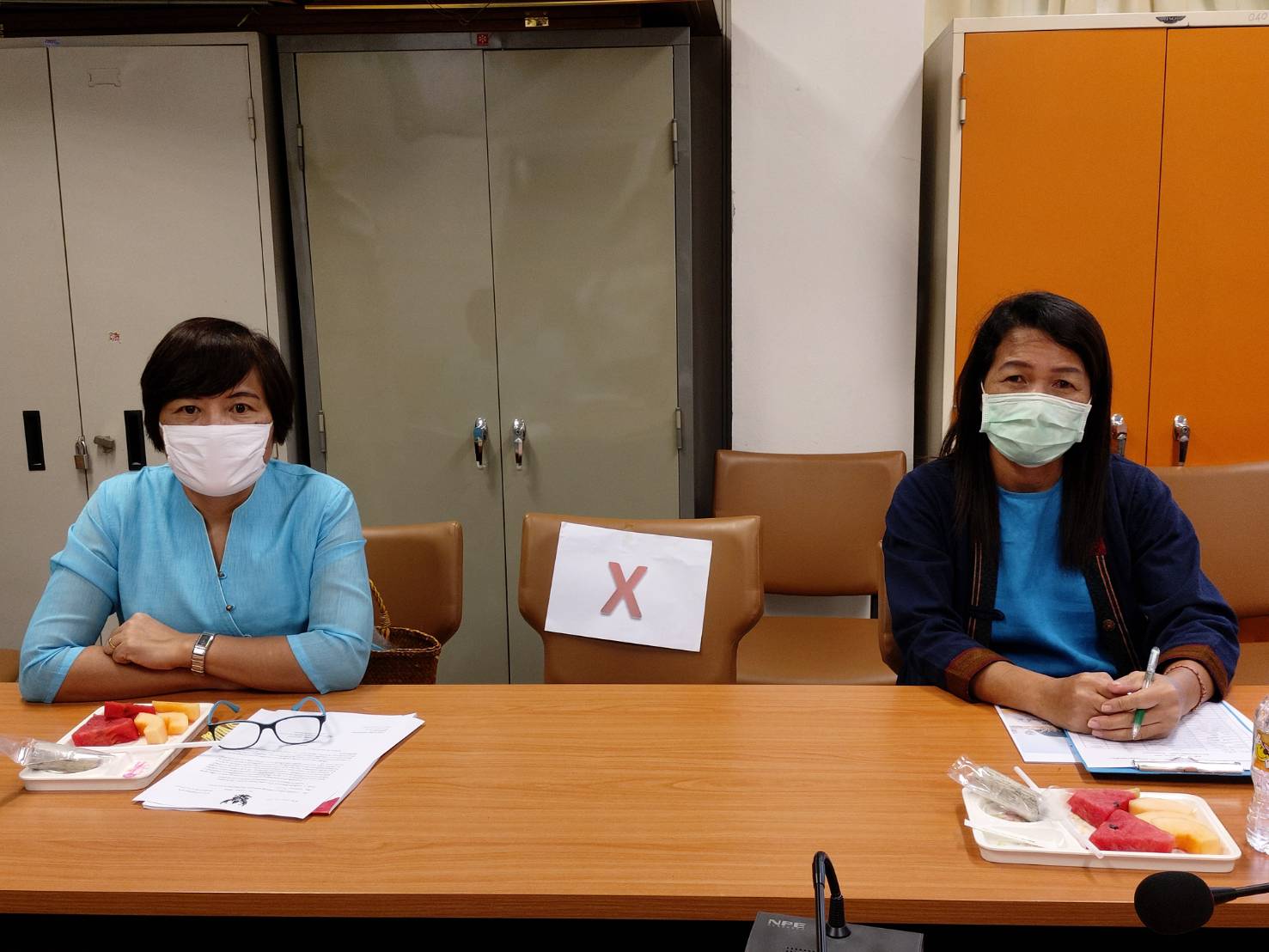 ? พช.ขอนแก่น : ประชุมคณะกรรมการกำหนดหลักเกณฑ์การพิจารณาคัดเลือกหมู่บ้านเศรษฐกิจพอเพียง “อยู่เย็น เป็นสุข” ประจำปี 2563 ?
