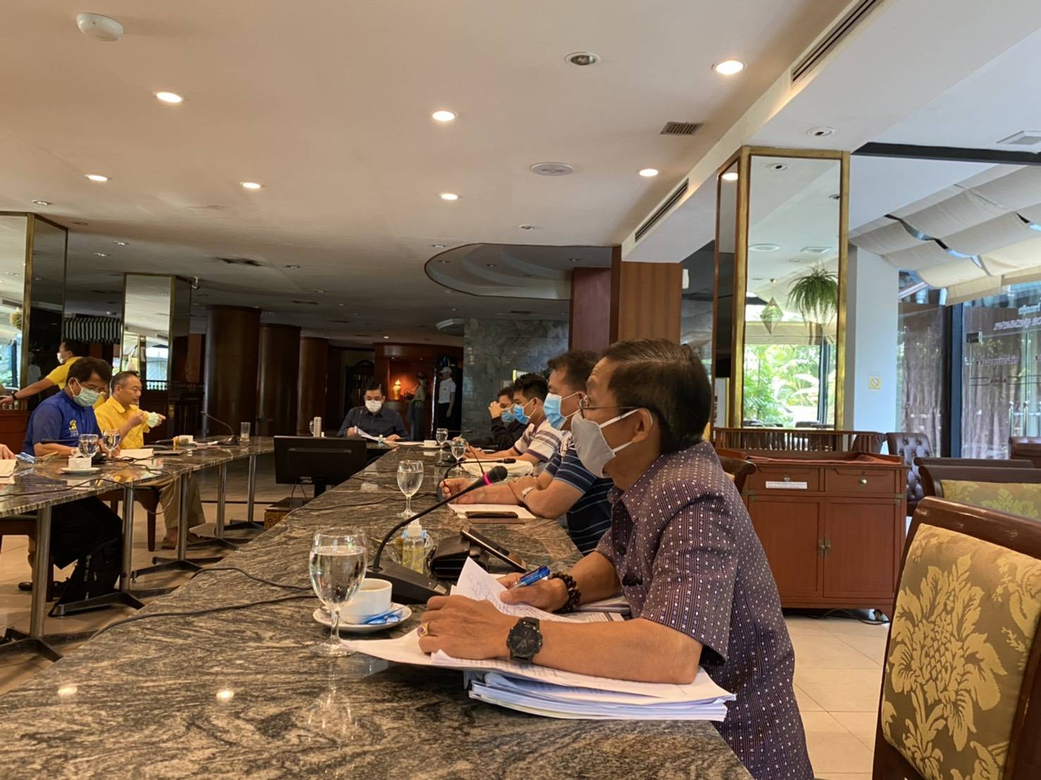 ? พช.ขอนแก่น : ร่วมประชุมคณะกรรมการกระตุ้นเศรษฐกิจฐานรากเพื่อบรรเทาผลกระทบจาก COVID -19 จังหวัดขอนแก่น (คณะย่อย) ?