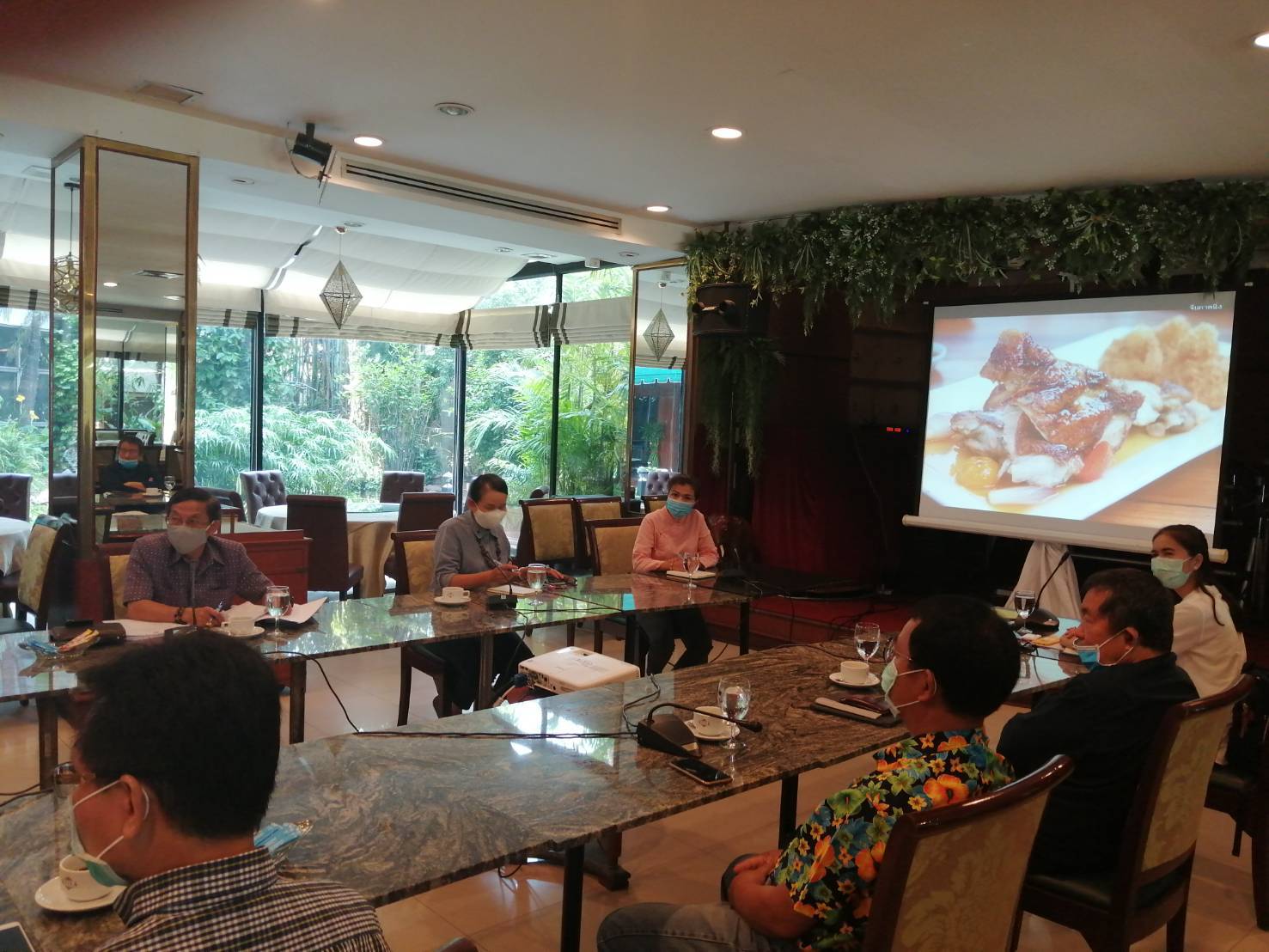 ? พช.ขอนแก่น : ร่วมประชุมคณะกรรมการกระตุ้นเศรษฐกิจฐานรากเพื่อบรรเทาผลกระทบจาก COVID -19 จังหวัดขอนแก่น (คณะย่อย) ?