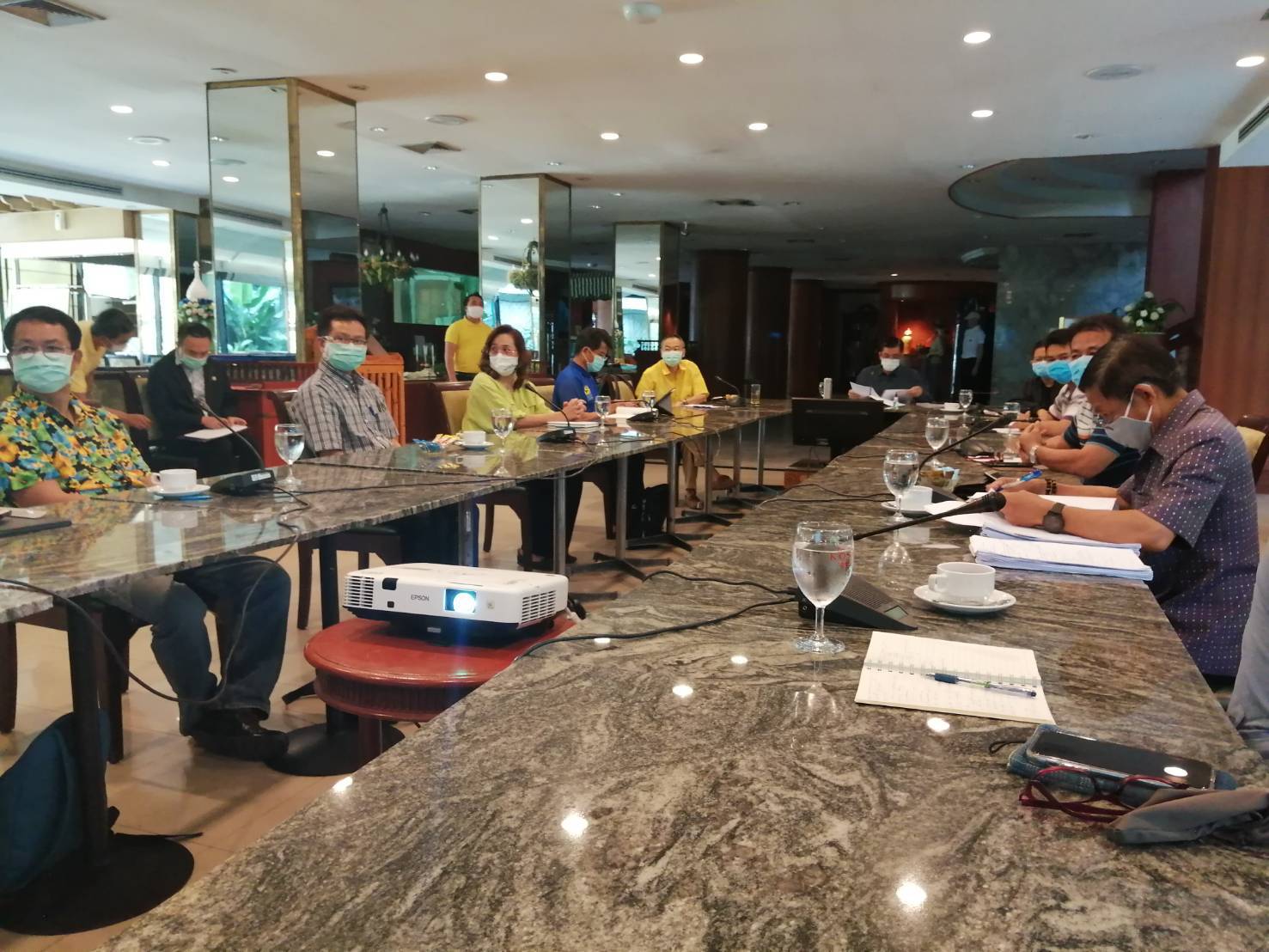 ? พช.ขอนแก่น : ร่วมประชุมคณะกรรมการกระตุ้นเศรษฐกิจฐานรากเพื่อบรรเทาผลกระทบจาก COVID -19 จังหวัดขอนแก่น (คณะย่อย) ?