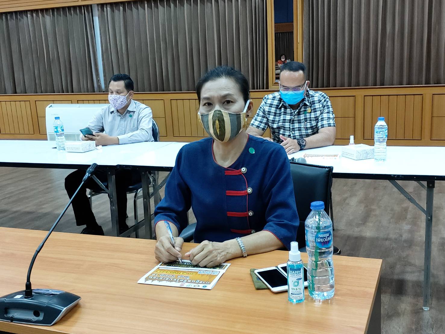 ? พช.ขอนแก่น : ร่วมเป็นเกียรติพิธีเปิดโครงการดูแลจิตใจประชาชนภายใต้สถานการณ์โควิด-19 โดยพระภิกษุสงฆ์ จิตสว่าง ท่ามกลางวิกฤต Brightness During the During the Dark Time of COVID-19 ?