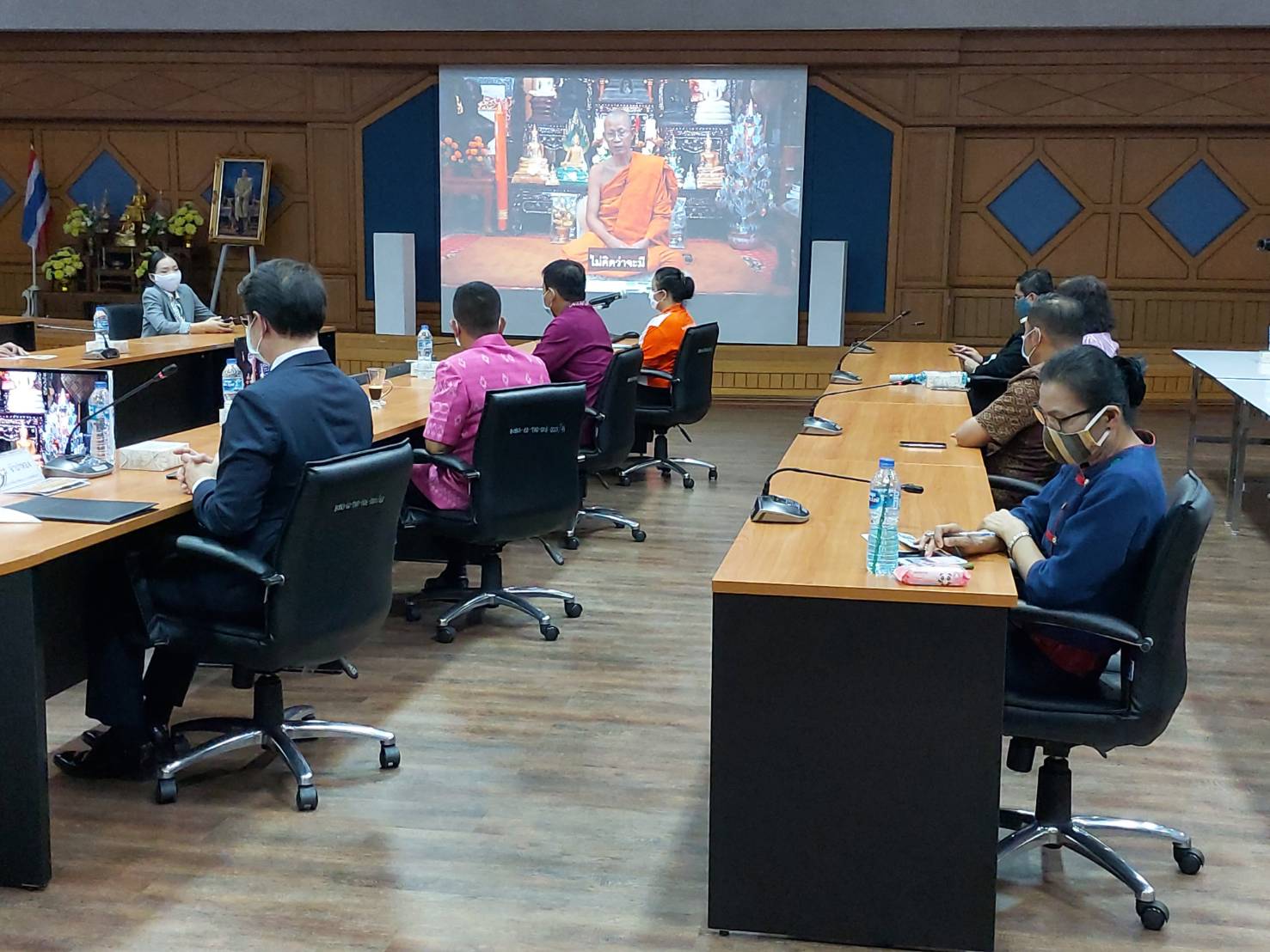 ? พช.ขอนแก่น : ร่วมเป็นเกียรติพิธีเปิดโครงการดูแลจิตใจประชาชนภายใต้สถานการณ์โควิด-19 โดยพระภิกษุสงฆ์ จิตสว่าง ท่ามกลางวิกฤต Brightness During the During the Dark Time of COVID-19 ?