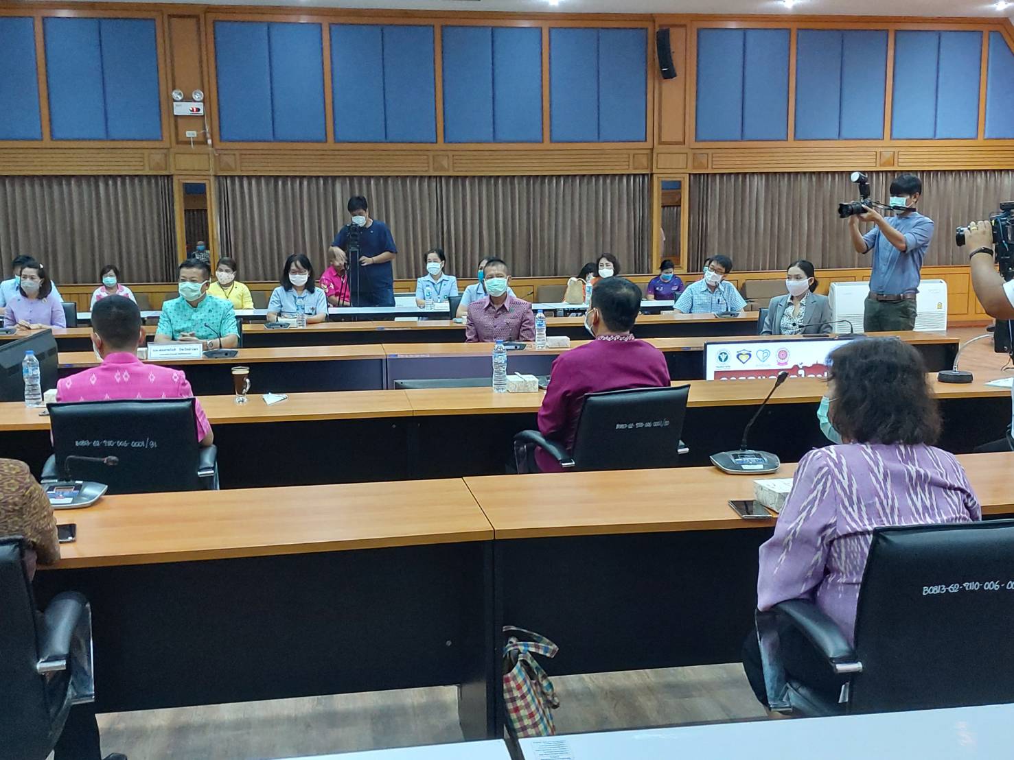 ? พช.ขอนแก่น : ร่วมเป็นเกียรติพิธีเปิดโครงการดูแลจิตใจประชาชนภายใต้สถานการณ์โควิด-19 โดยพระภิกษุสงฆ์ จิตสว่าง ท่ามกลางวิกฤต Brightness During the During the Dark Time of COVID-19 ?