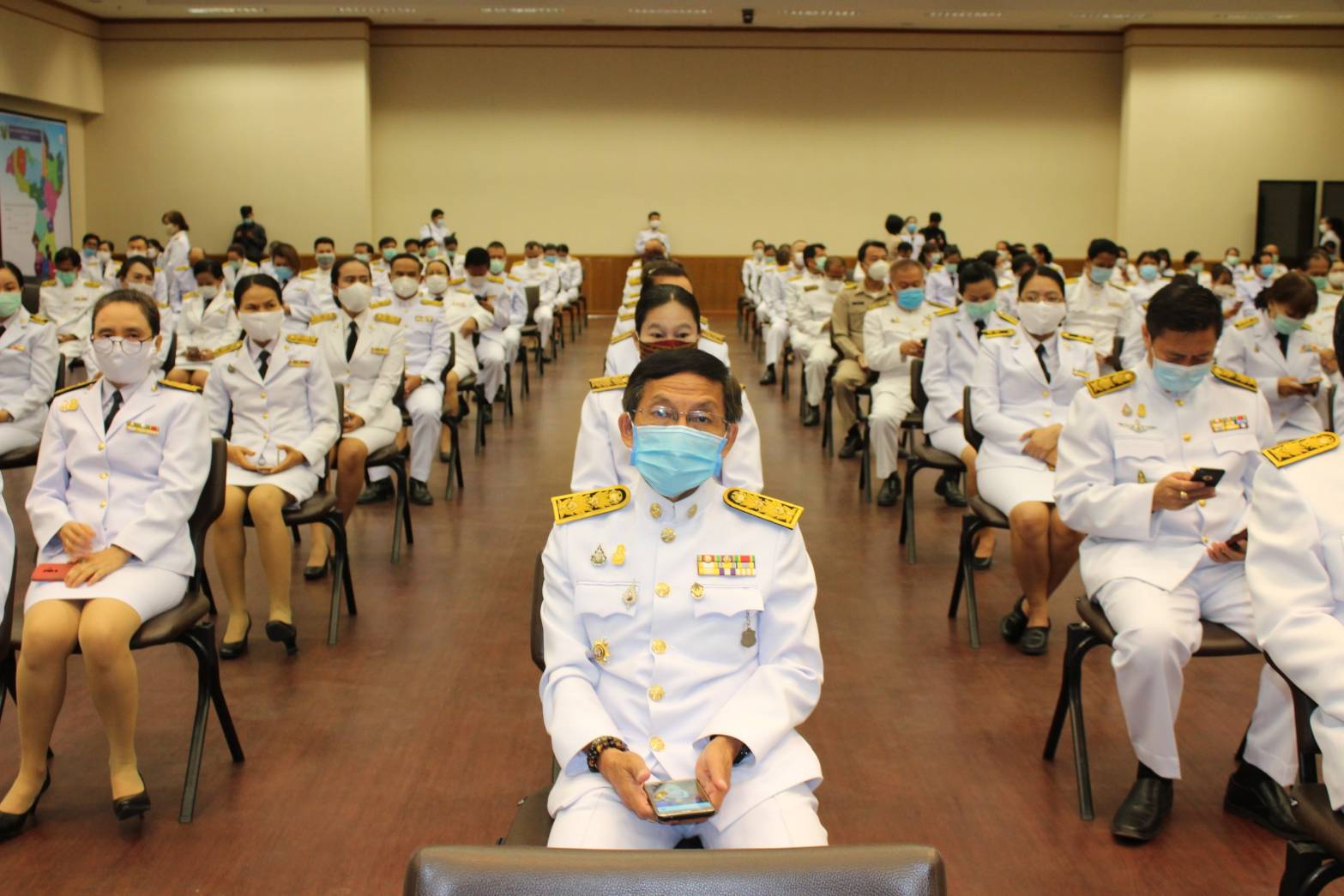 ? พช.ขอนแก่น : ร่วมพิธีวางพวงมาลาถวายราชสักการะเนื่องใน “วันคล้ายวันสวรรคตของสมเด็จพระนเรศวรมหาราช” ประจำปี 2563 ?