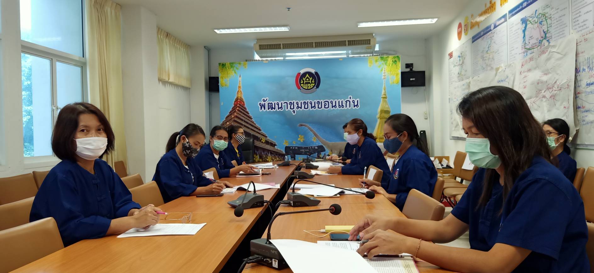 ? พช.ขอนแก่น ร่วมรับฟังการประชุมชี้แจงแนวทางการขับเคลื่อนโครงการ/กิจกรรมตามแผนปฏิบัติงานและแผนการใช้จ่ายงบประมาณ ประจำปีงบประมาณ พ.ศ.2563 (ไตรมาส 3-4) ผ่านระบบประชุมทางไกล (Video Conference) และระบบ TVพช. ?