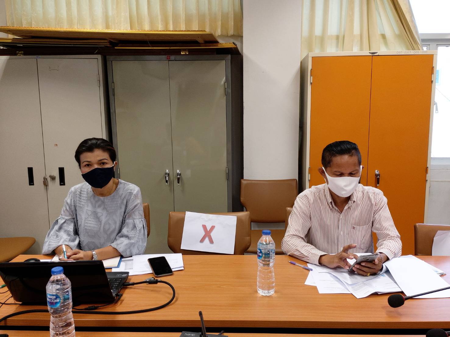 ? พช.ขอนแก่น : ร่วมประชุมคณะกรรมการกระตุ้นเศรษฐกิจฐานรากเพื่อบรรเทาผลกระทบจาก COVID -19 จังหวัดขอนแก่น ครั้งที่ 2/2563 ?